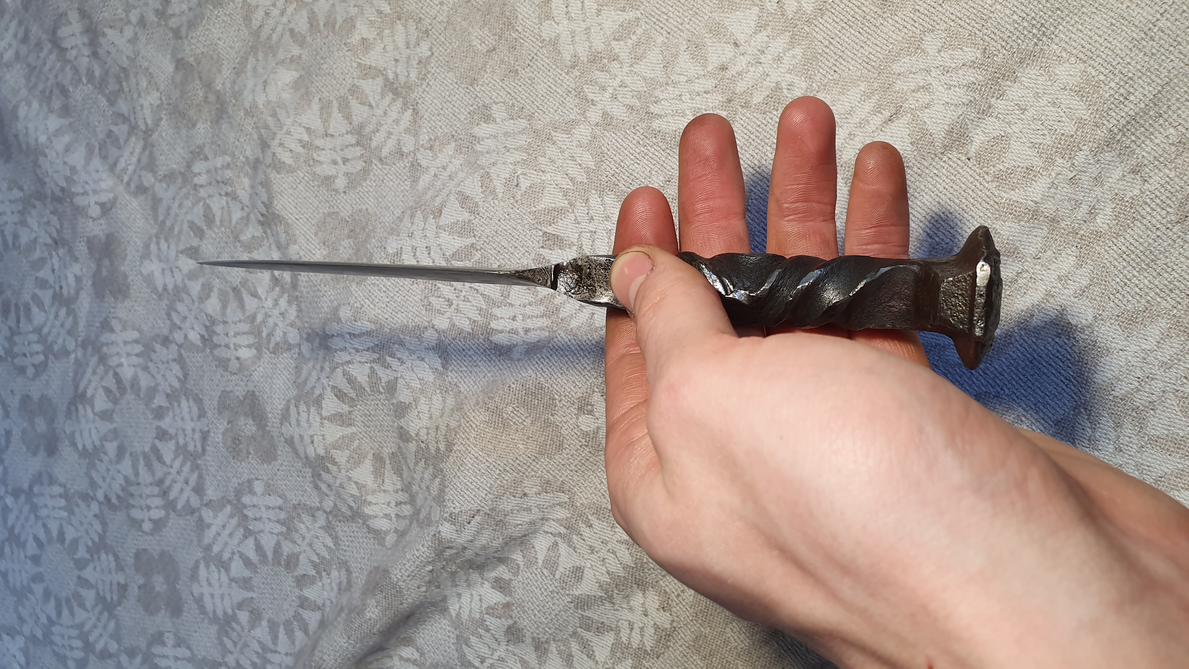 Kalviškas geležinkelio peilis, pagamintas San Mai būdu (6)