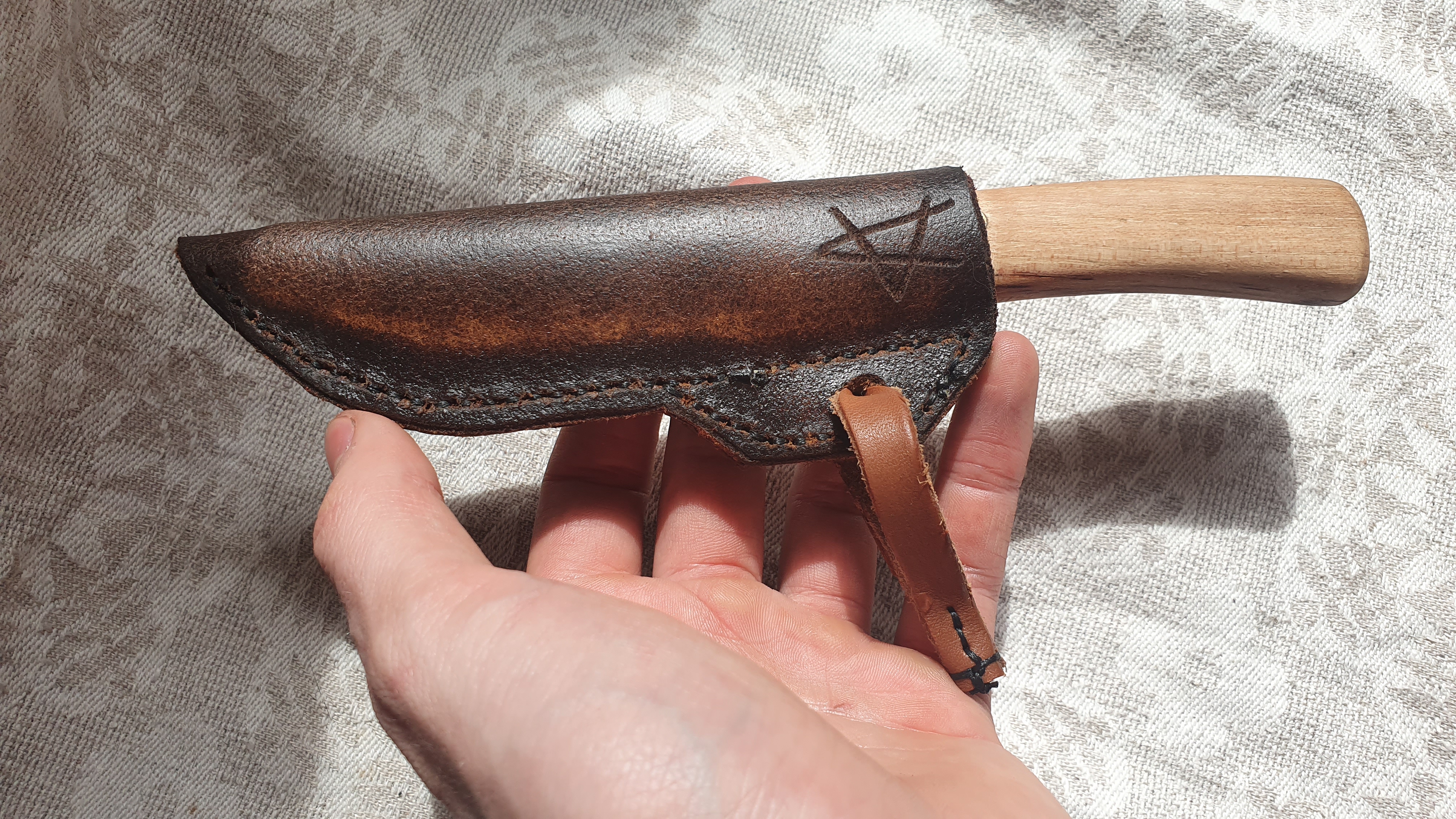 San-mai peilis su wrought iron (1).