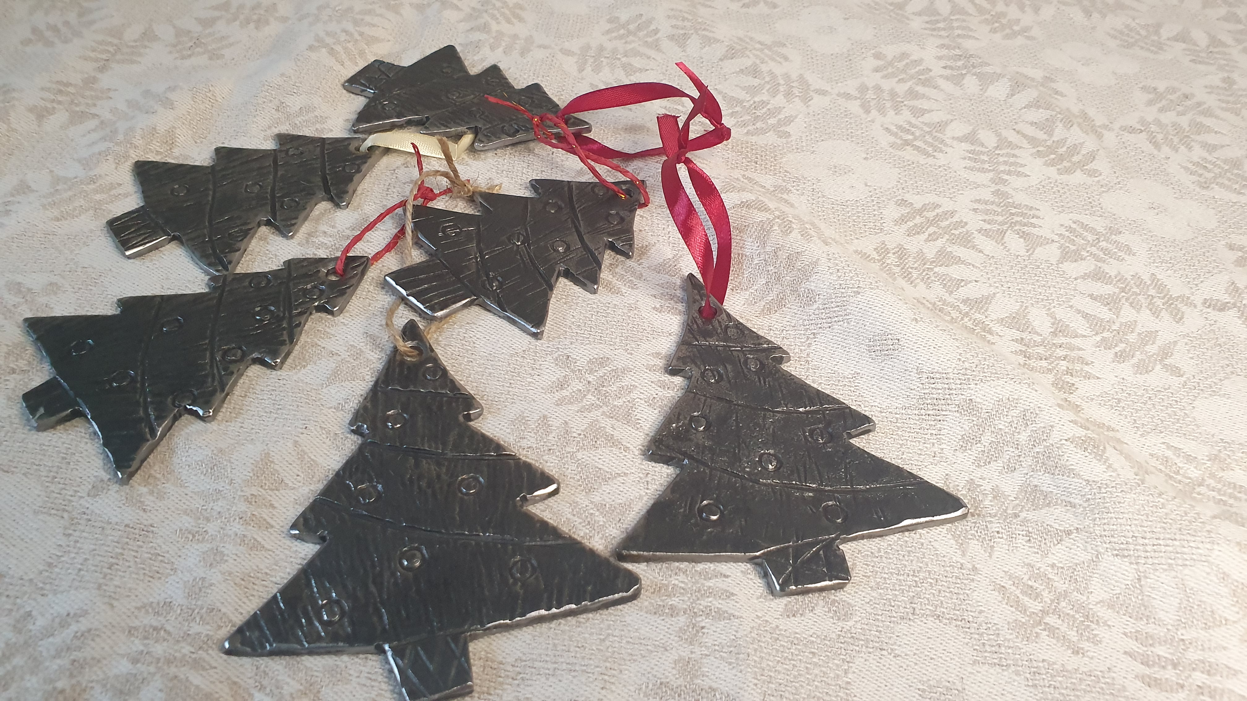 Kalėdų eglutės ornamentas – eglutė