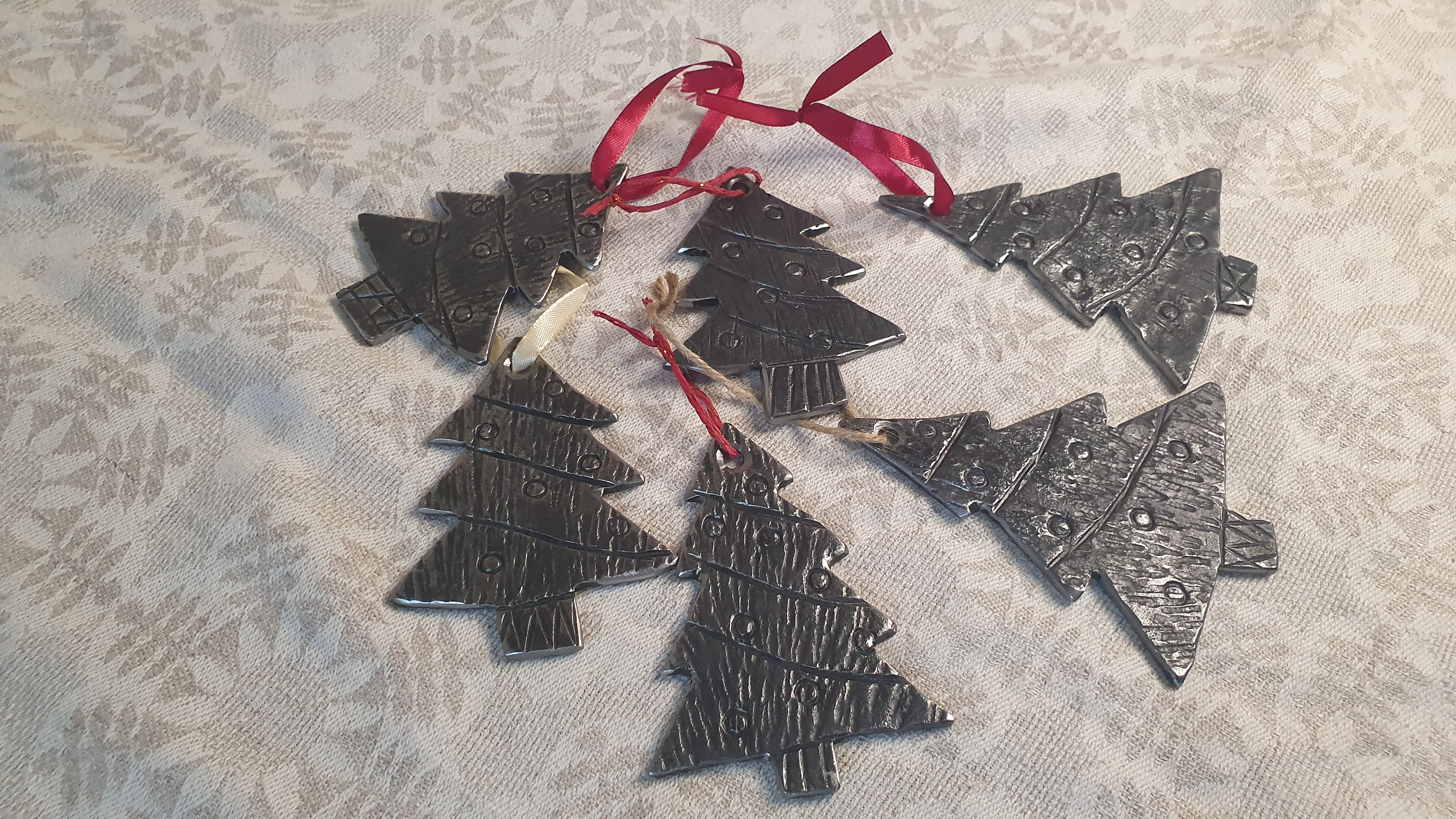 Kalėdų eglutės ornamentas – eglutė