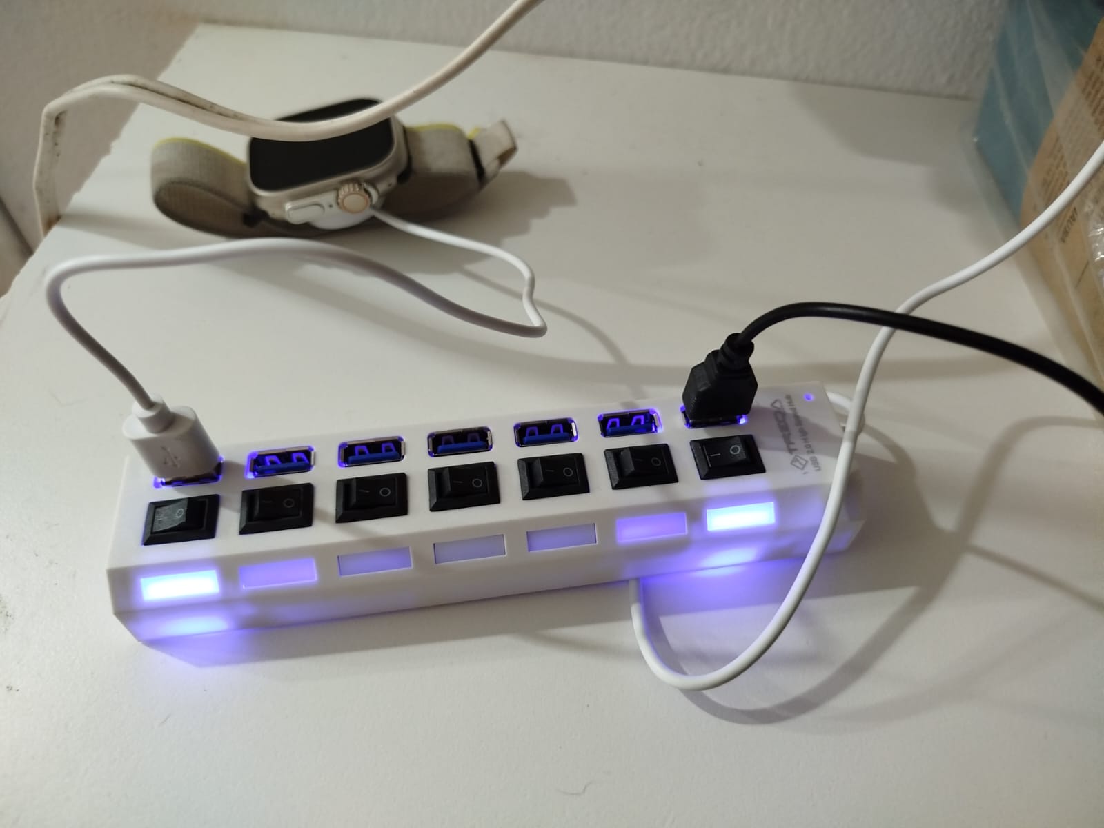 Hub USB con interruptores individuales