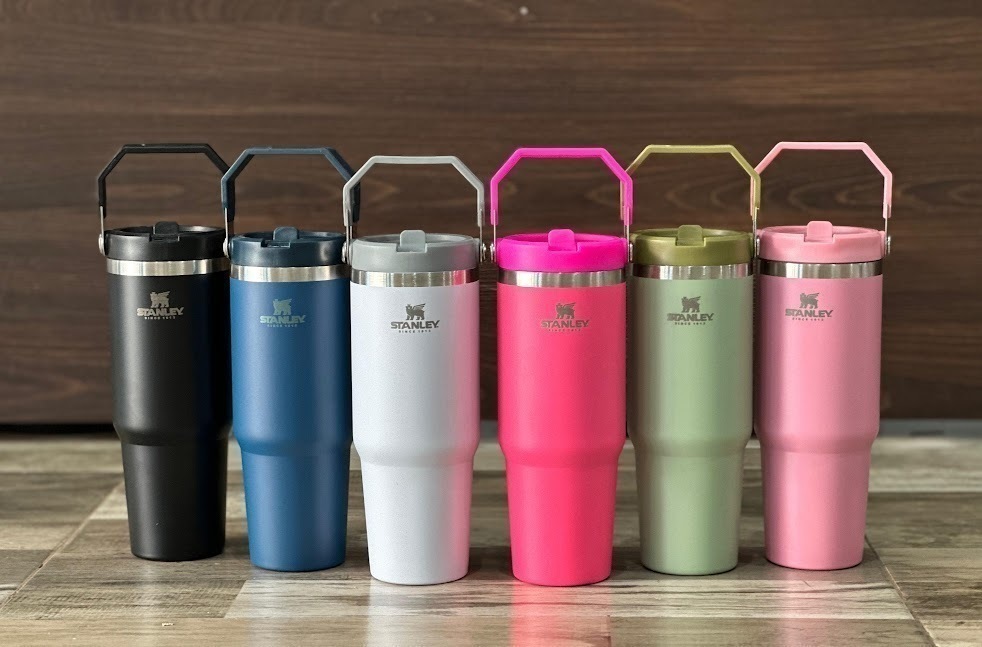 Vaso Stanley de colores variados