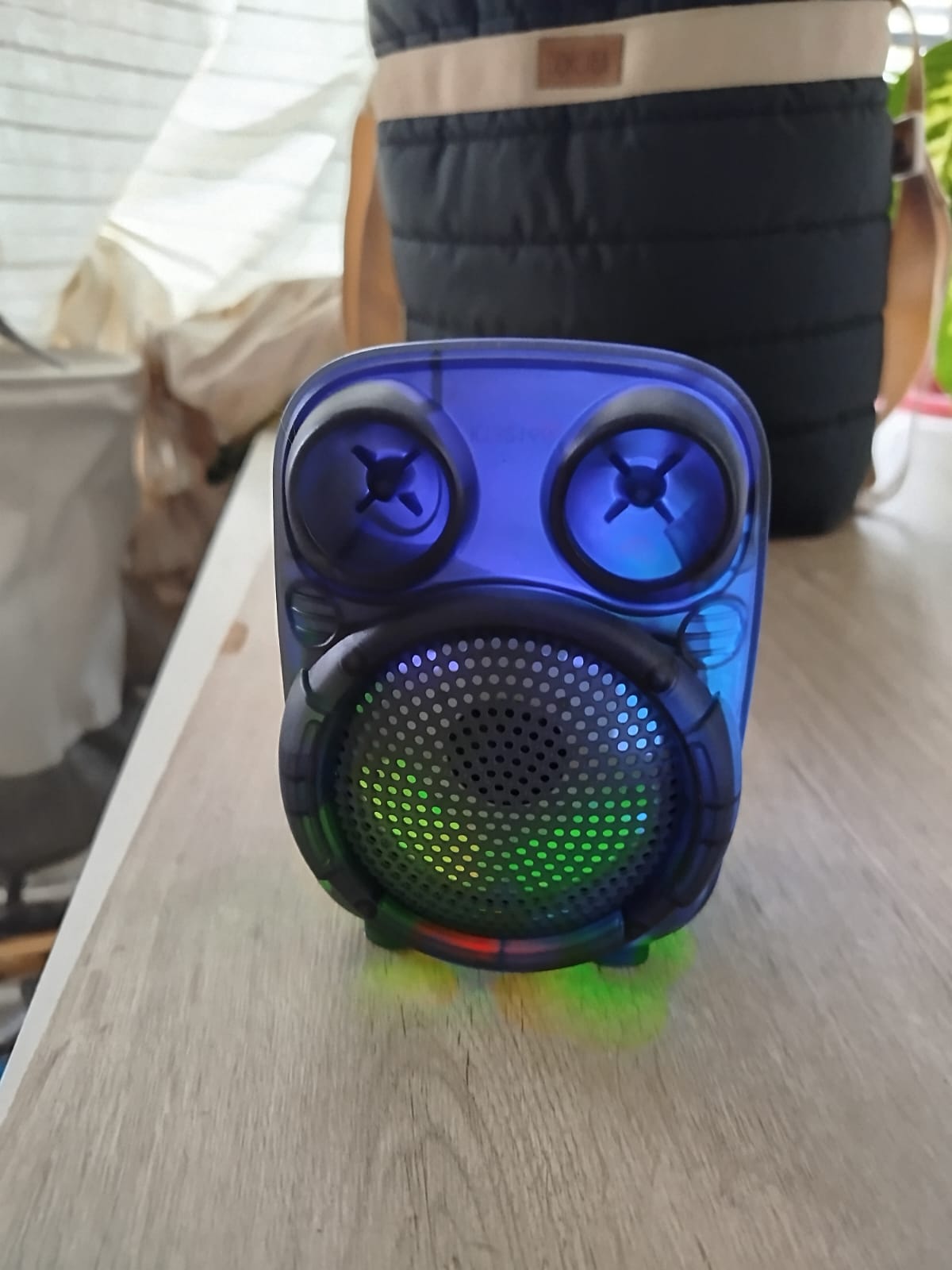 Parlante Portátil RGB 3 pulgas 