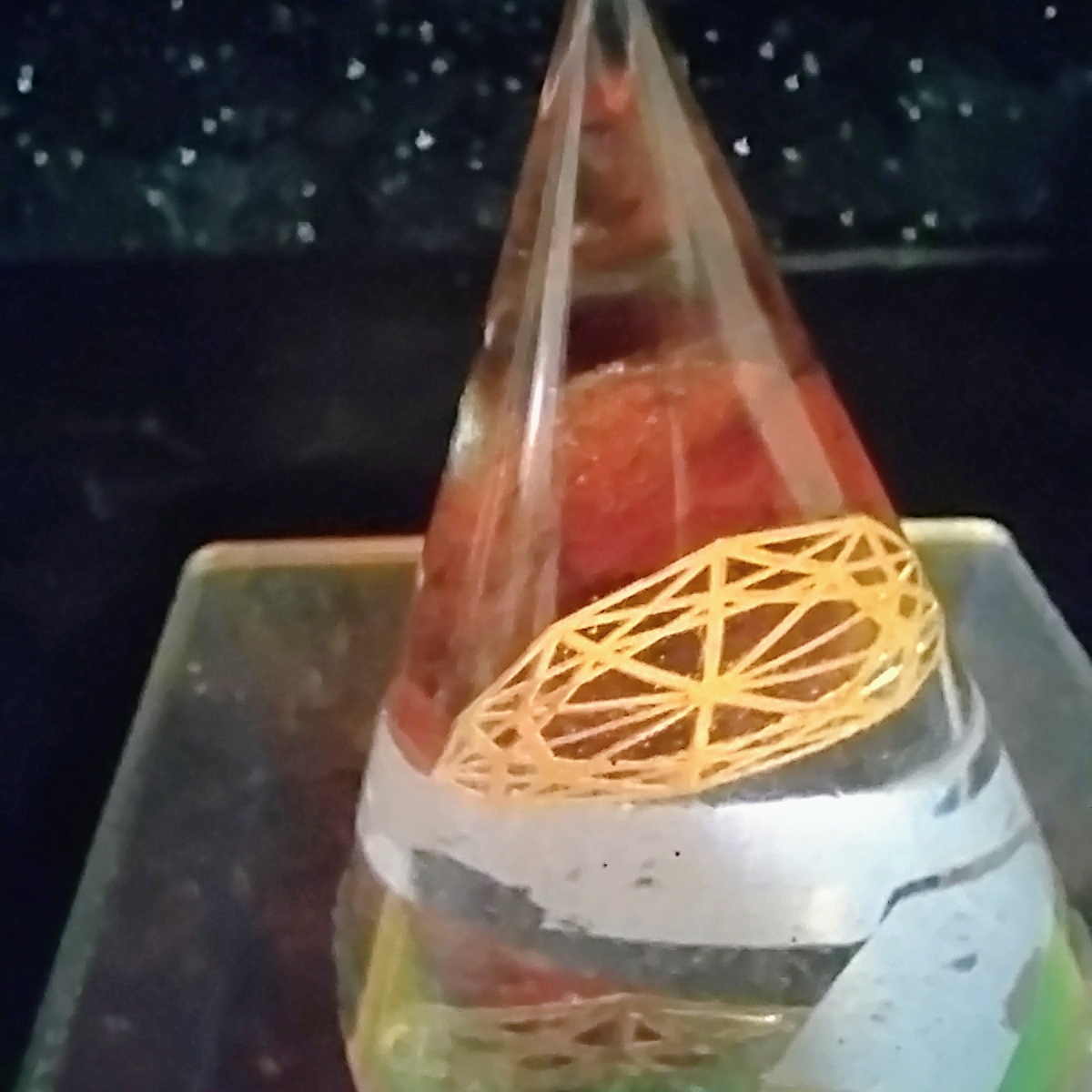 Bloodstone Geometric Crystal Ornament