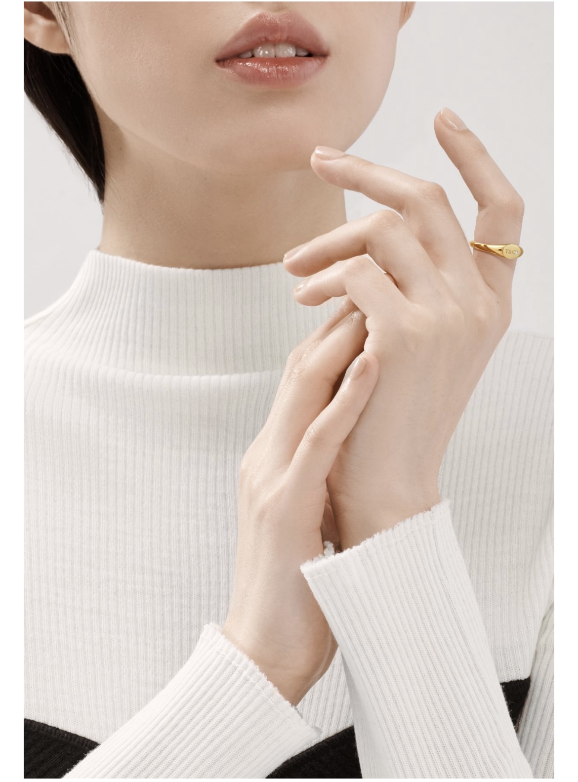 Tiffany T&Co. Gold Signet Ring with Diamond