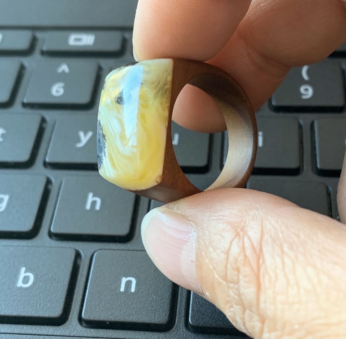 Natural Scene Baltic Amber Ring