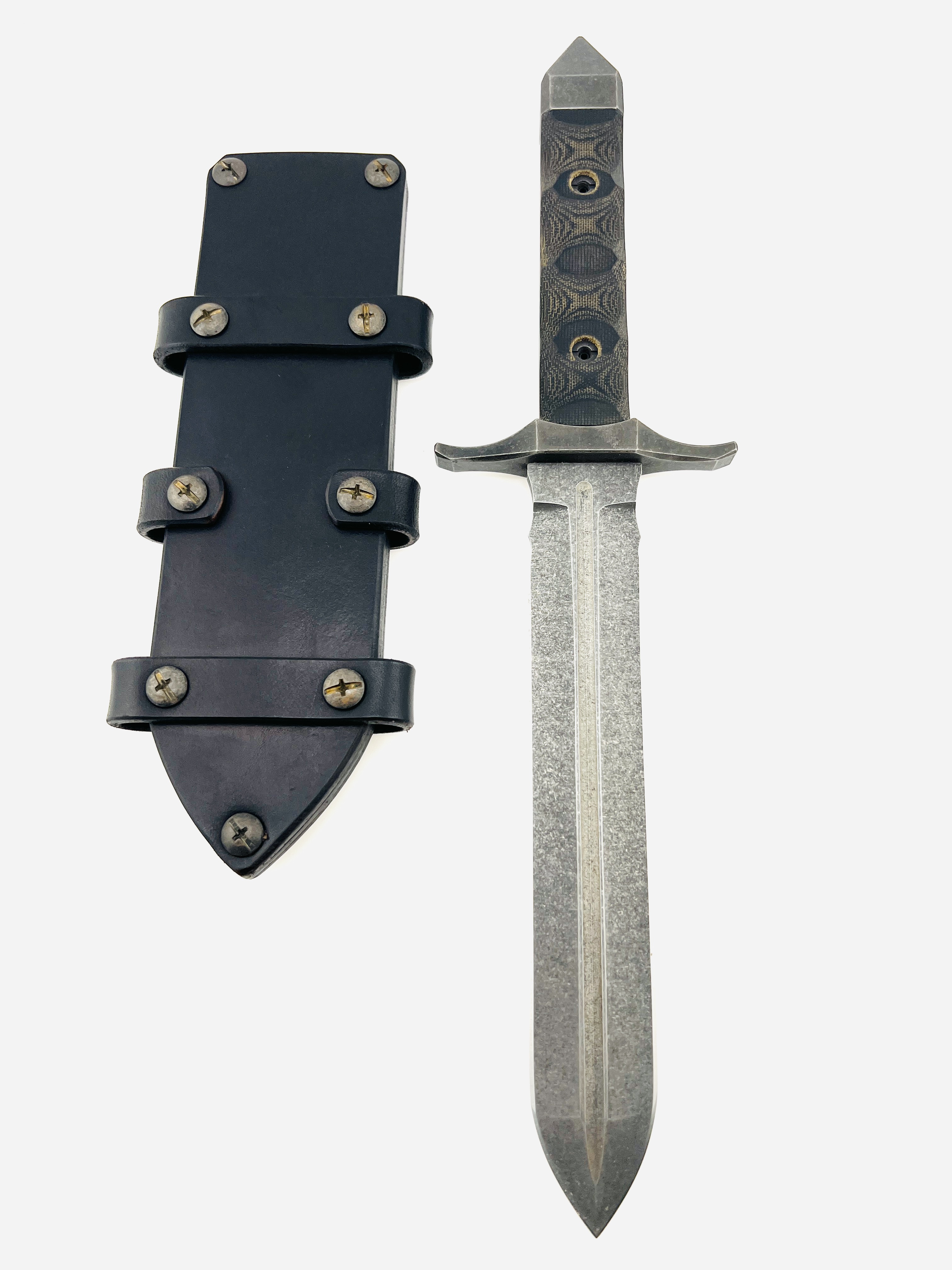 Game of Thrones short sword with customized leather sheath