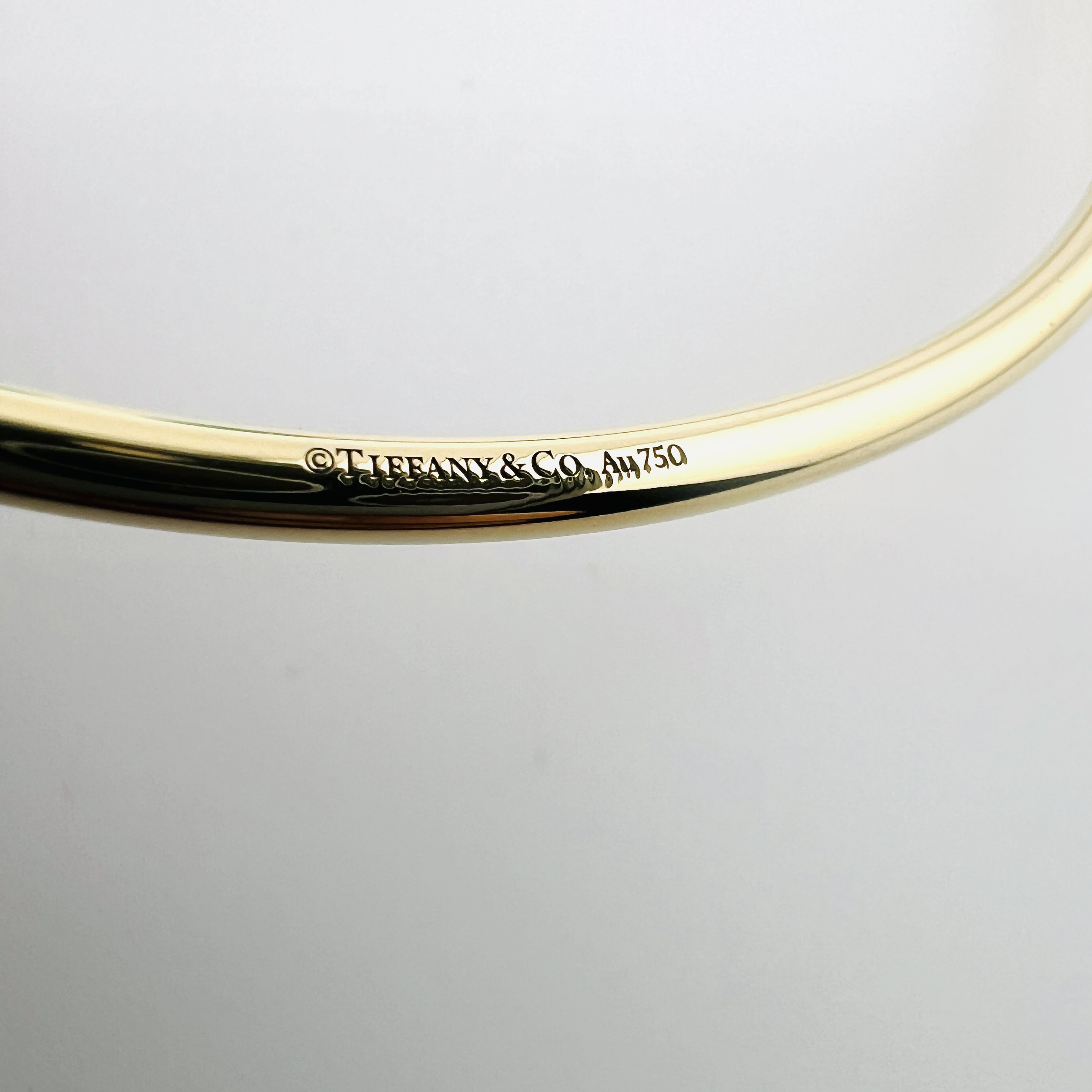Tiffany & Co. Hardwear blue quartzite bangle bracelet in 18K gold, size large
