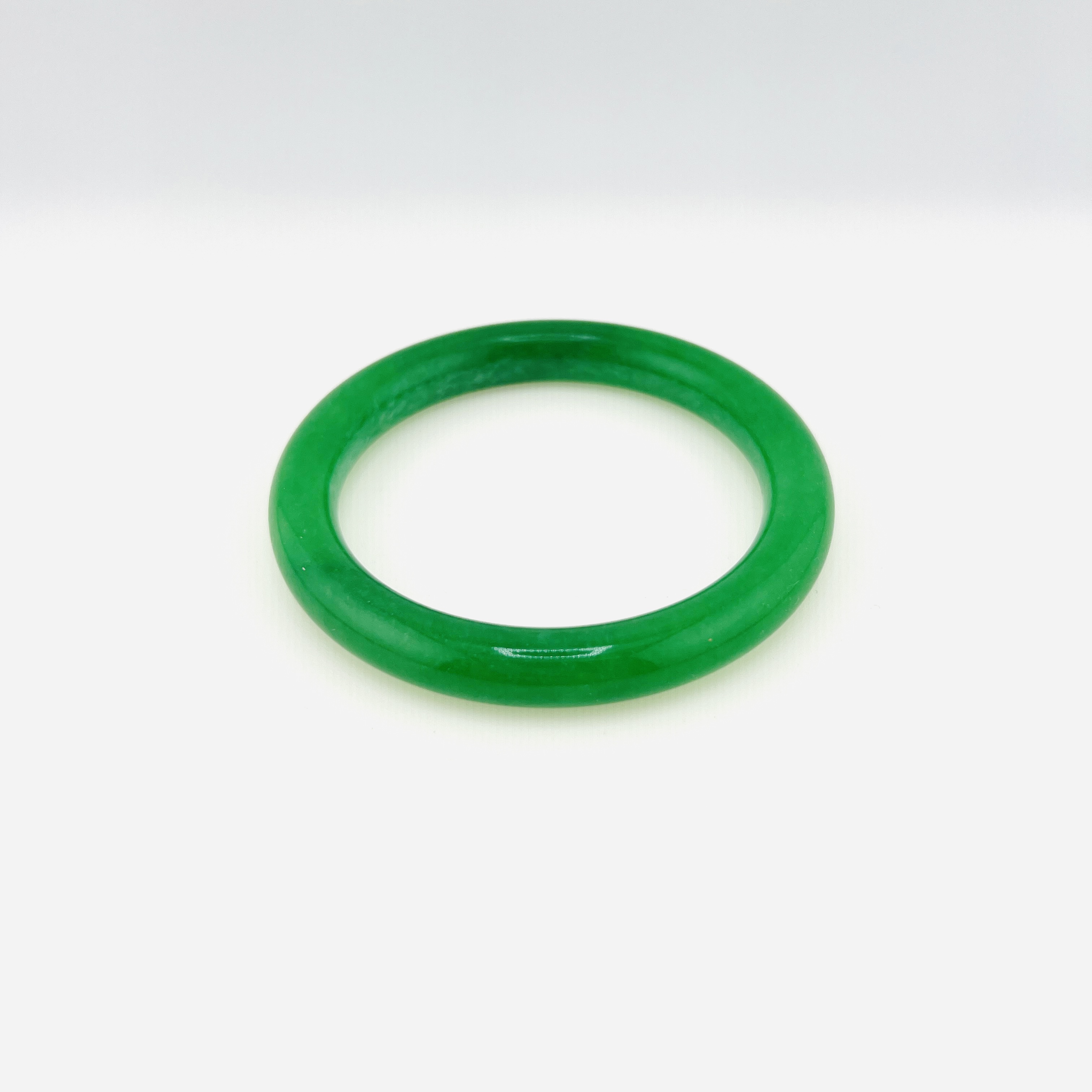 Imperial green natural jadeite princess bangle, 61mm 