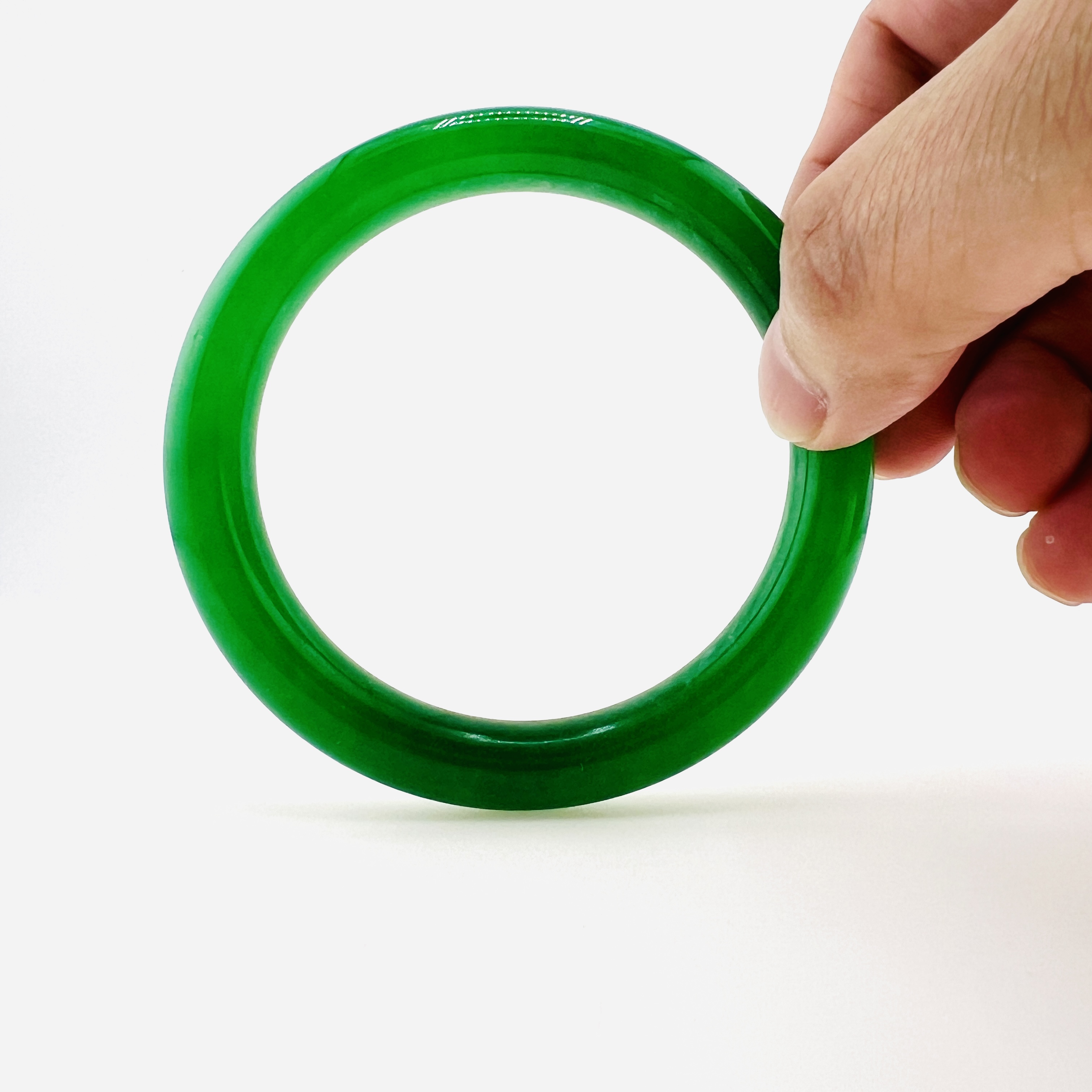 Imperial green natural jadeite princess bangle, 61mm 