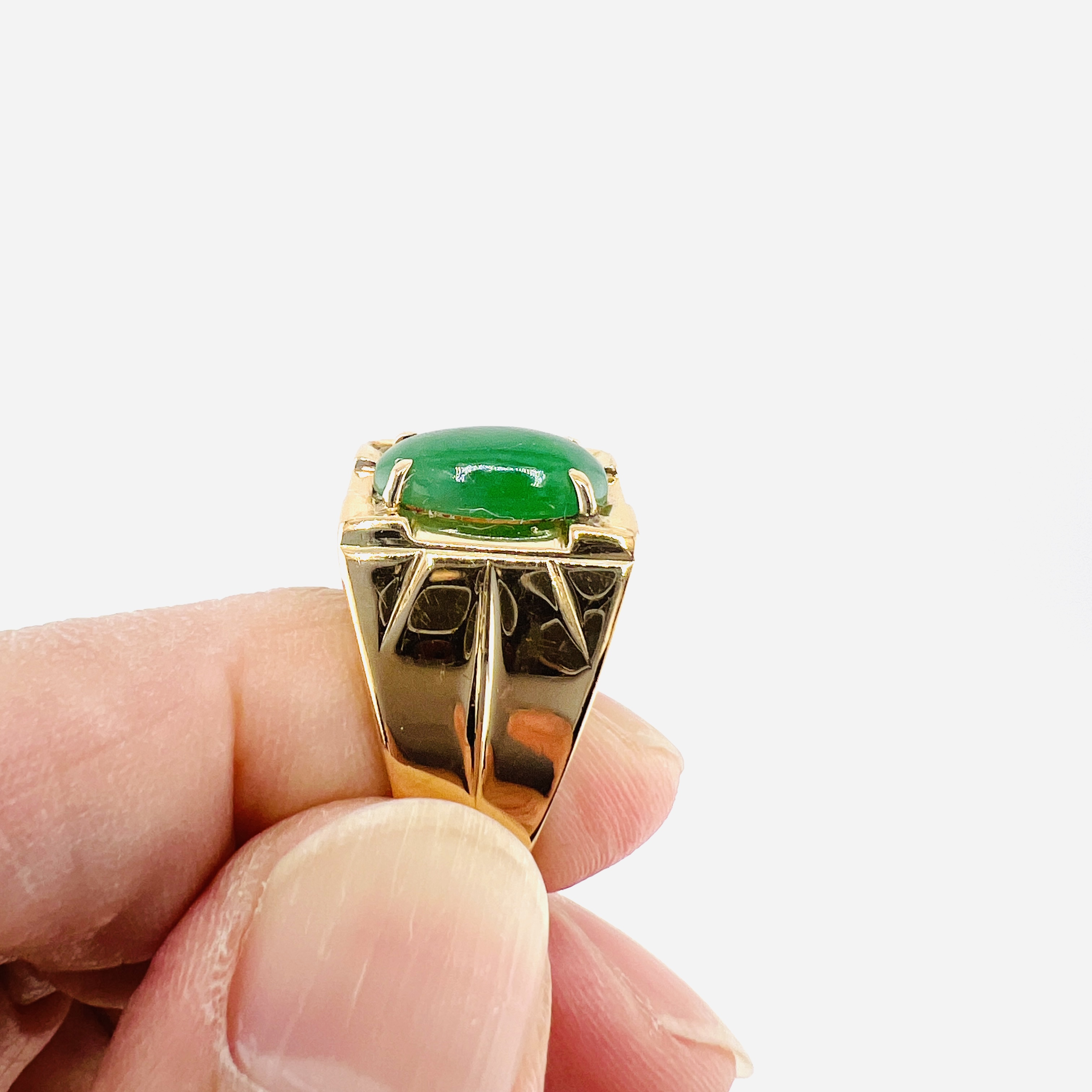 Vintage Men's green jadeite cabochon rectangle statement ring in 18K gold 