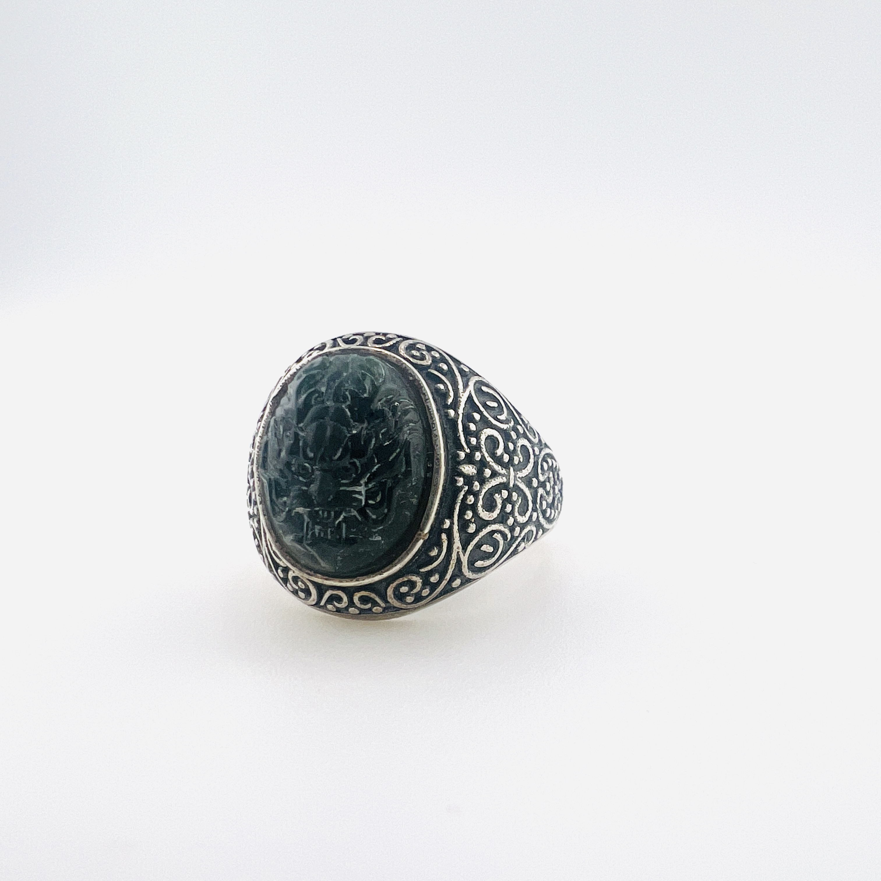 Dragon head natural dark green jadeite ring