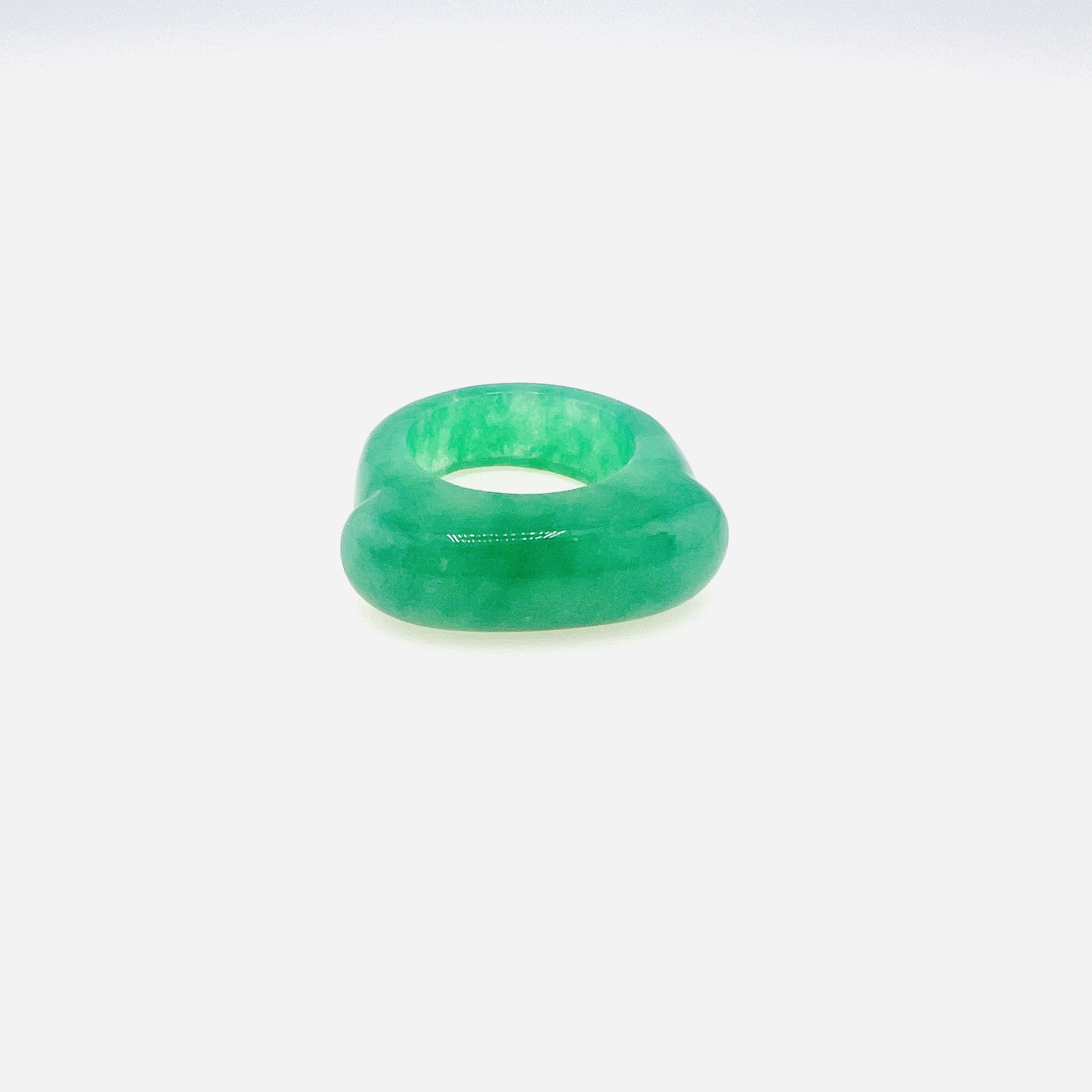 Vintage Burmese jadeite horse saddle ring in imperial green color