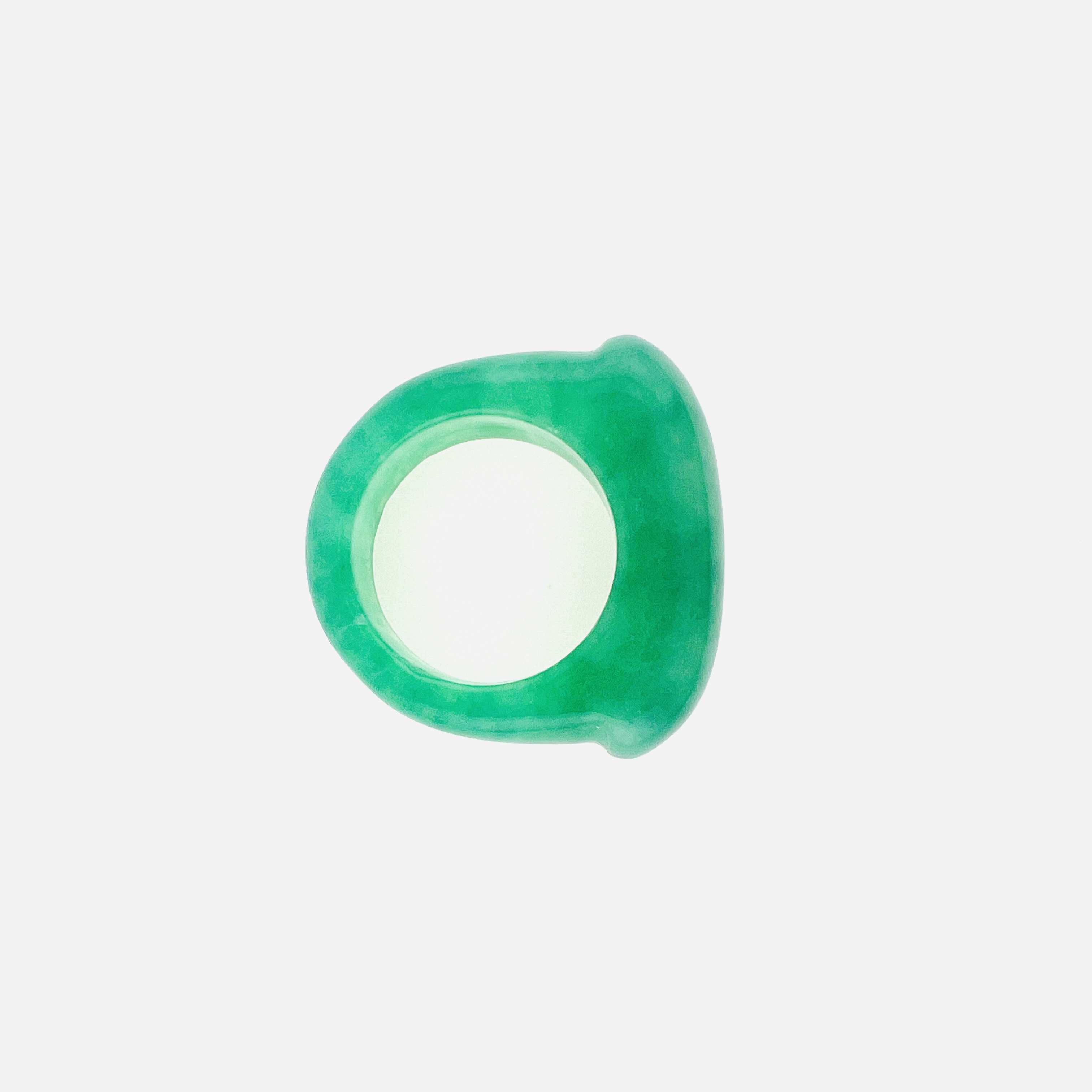 Vintage Burmese jadeite horse saddle ring in imperial green color