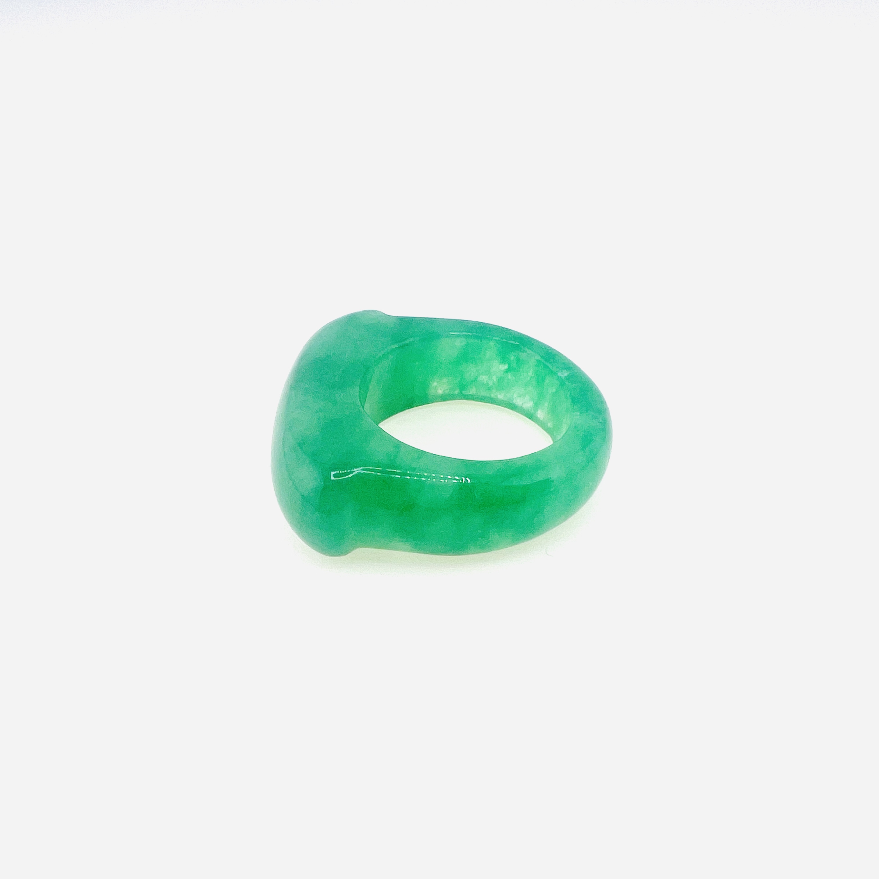 Vintage Burmese jadeite horse saddle ring in imperial green color