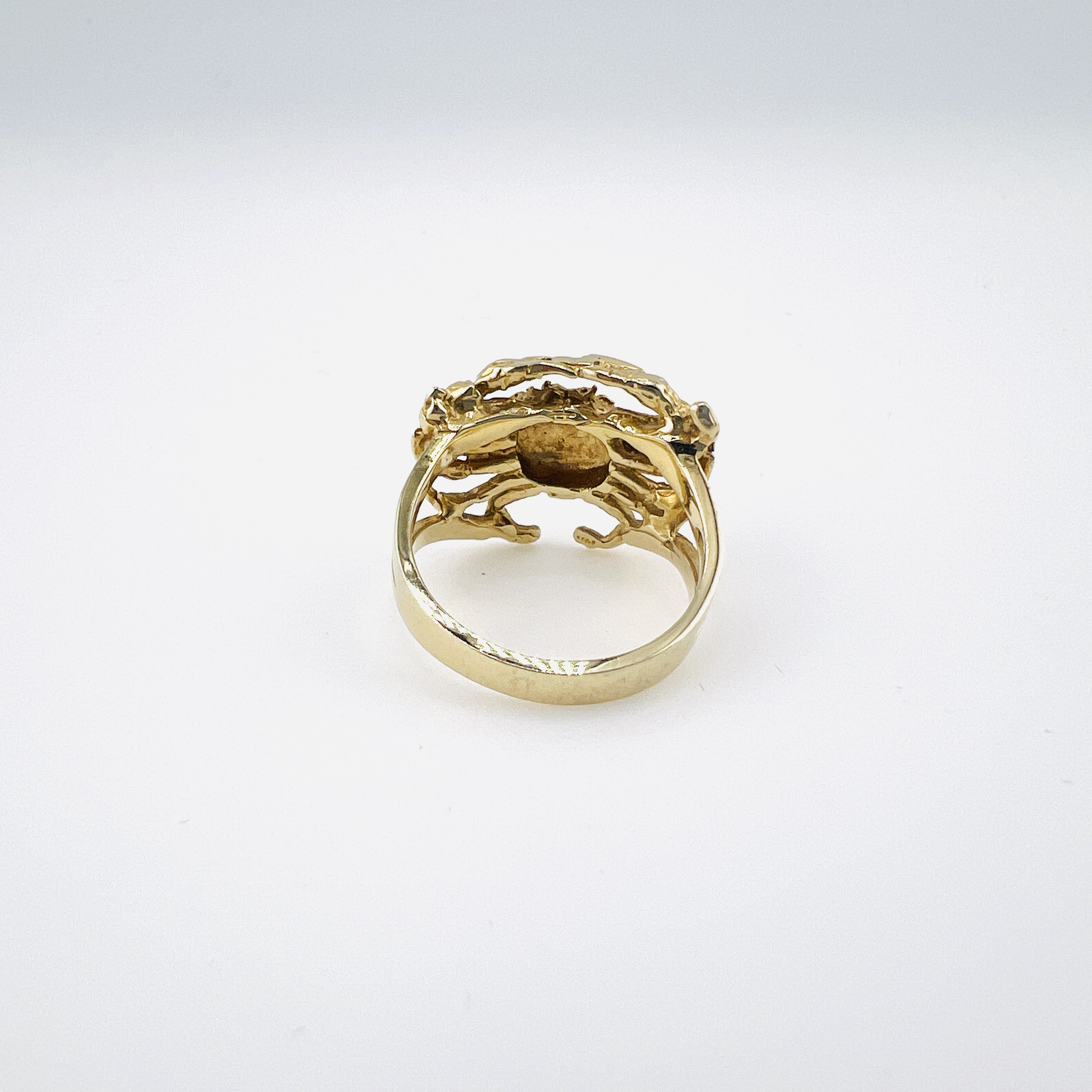 Dungeness crab ring in 14K gold