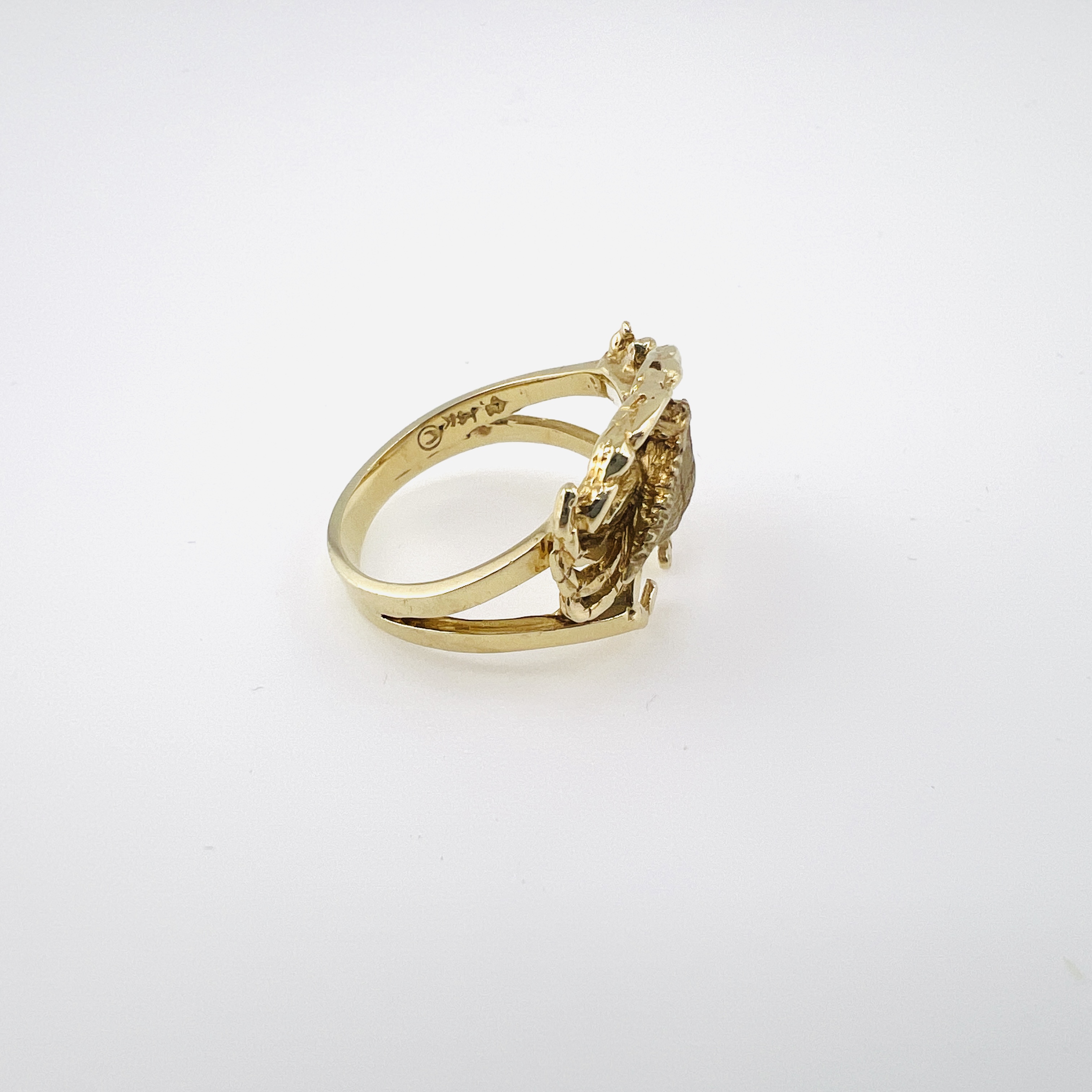 Dungeness crab ring in 14K gold
