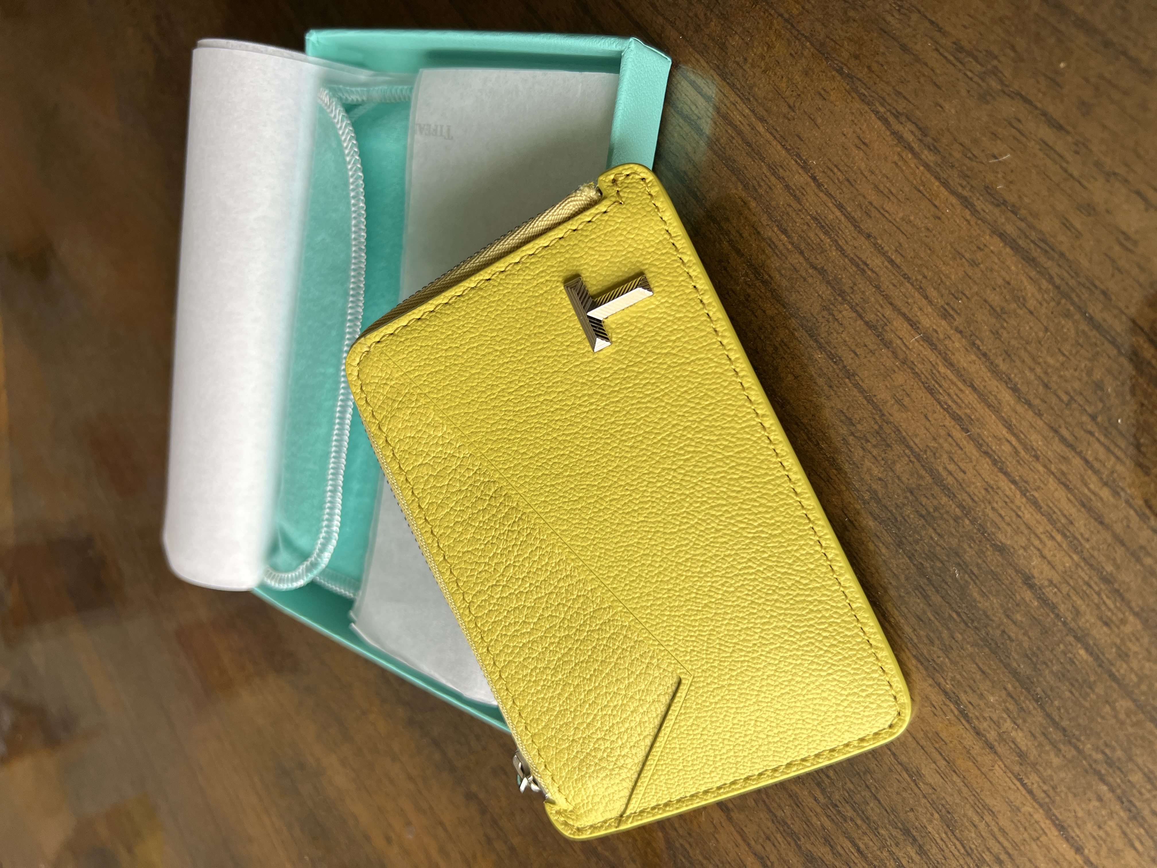 Tiffany & Co. T zip leather card case, citrine yellow