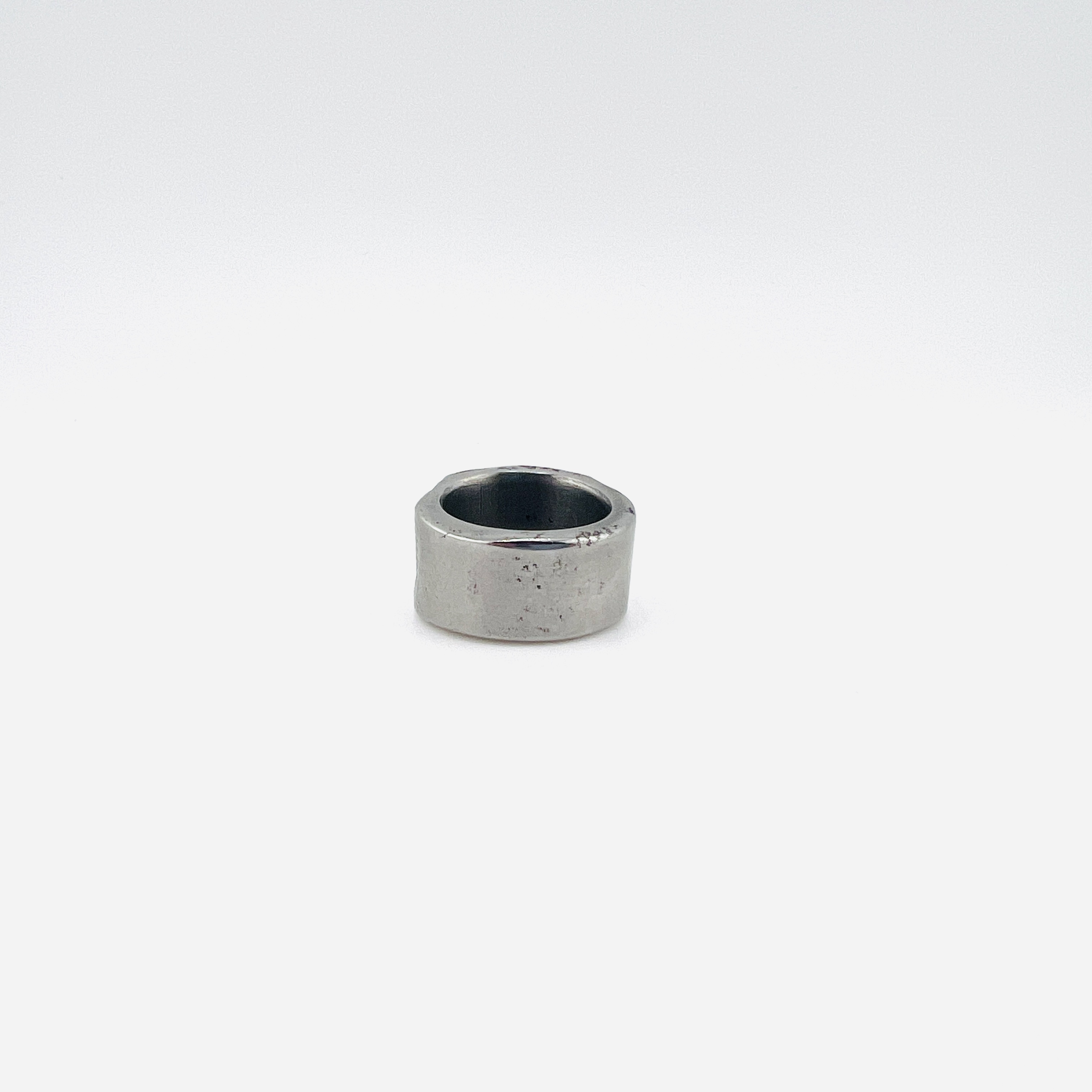 Shotgun barrel steel skull ring with diamonds