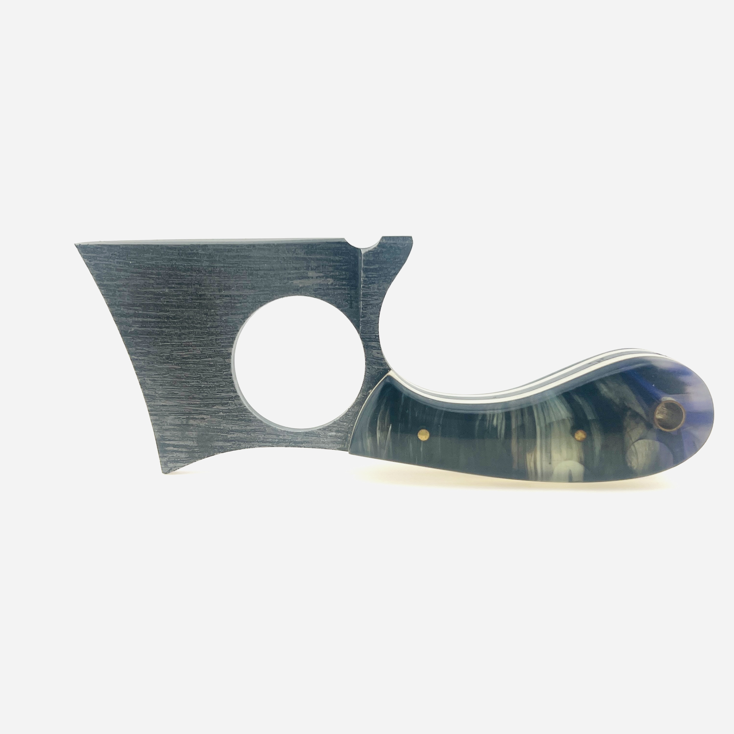 Morden skinner knife with textured blade and Kydex sheath