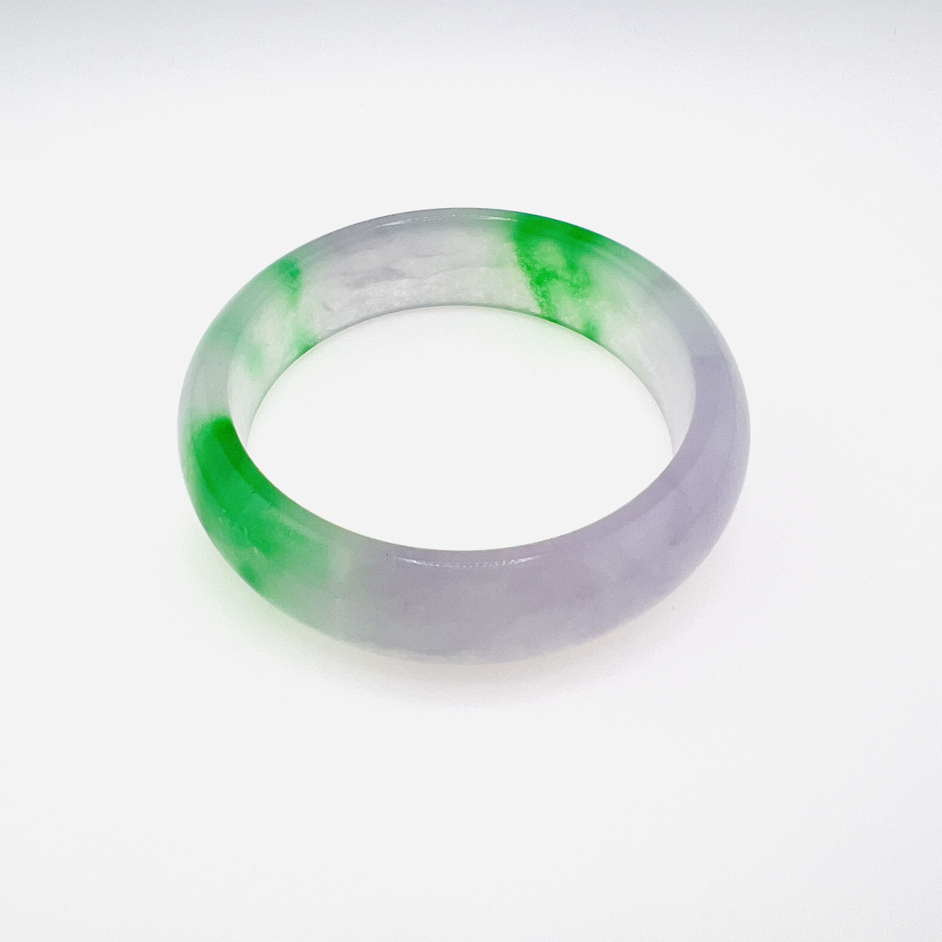 Tri-color jadeite bangle