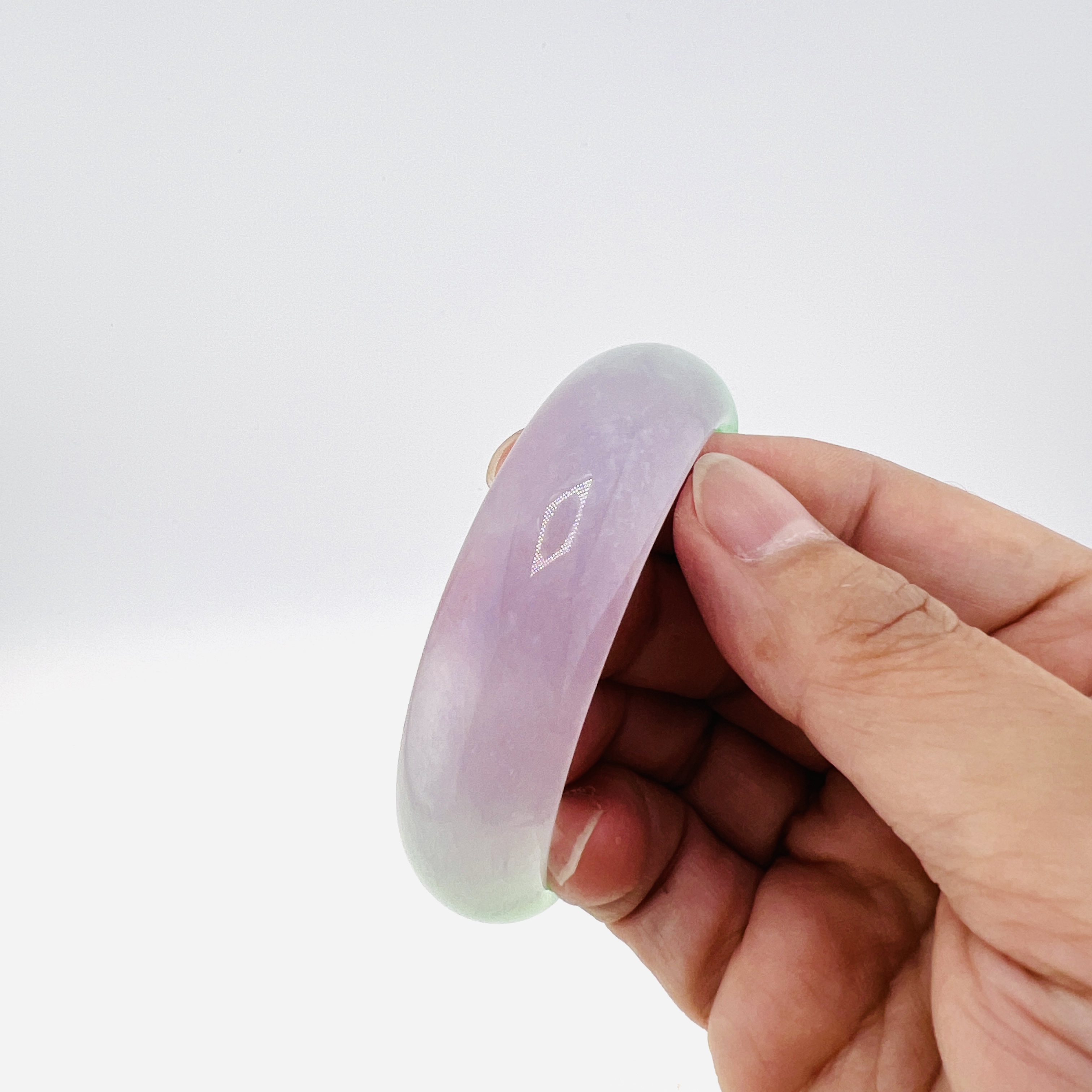 Tri-color jadeite bangle