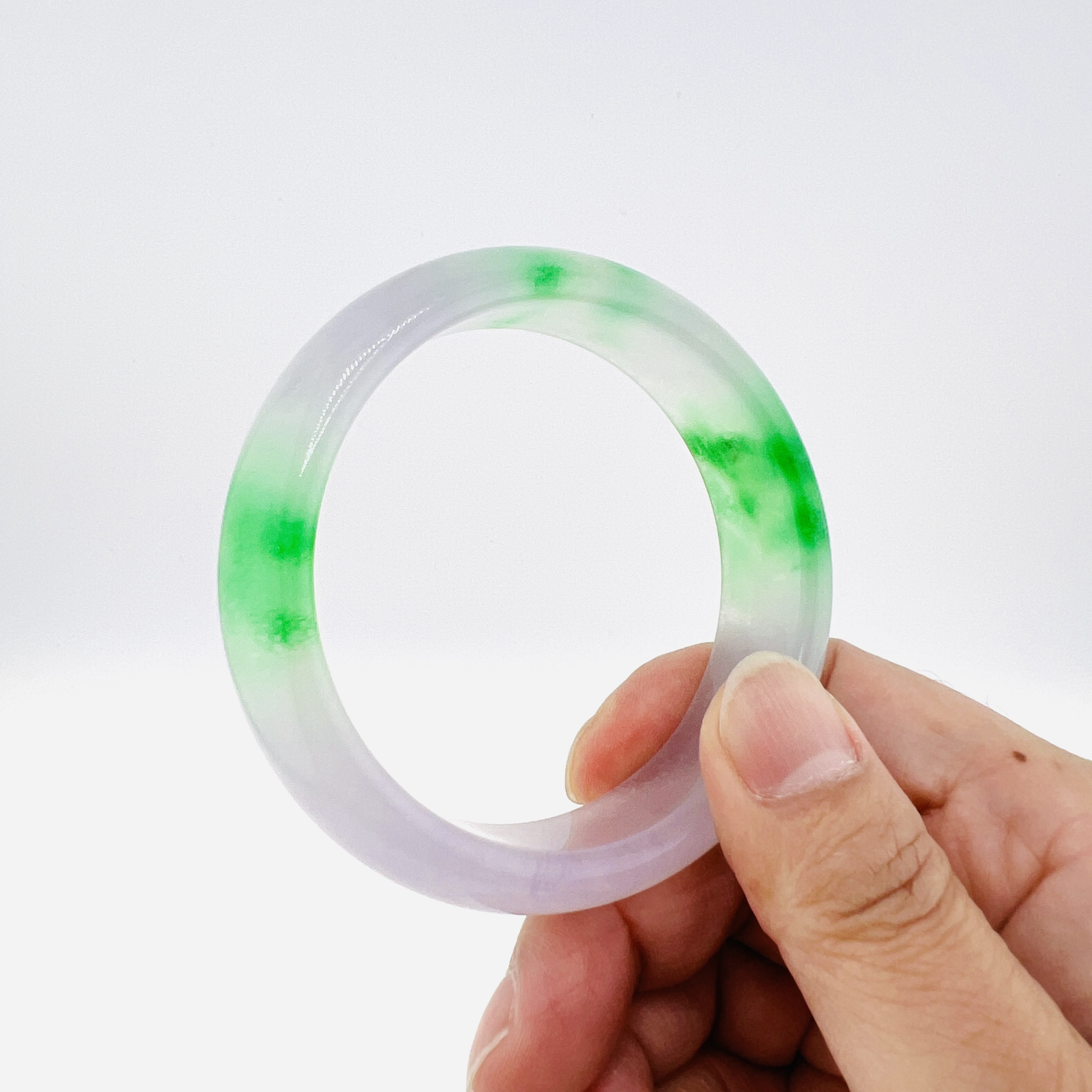 Tri-color jadeite bangle