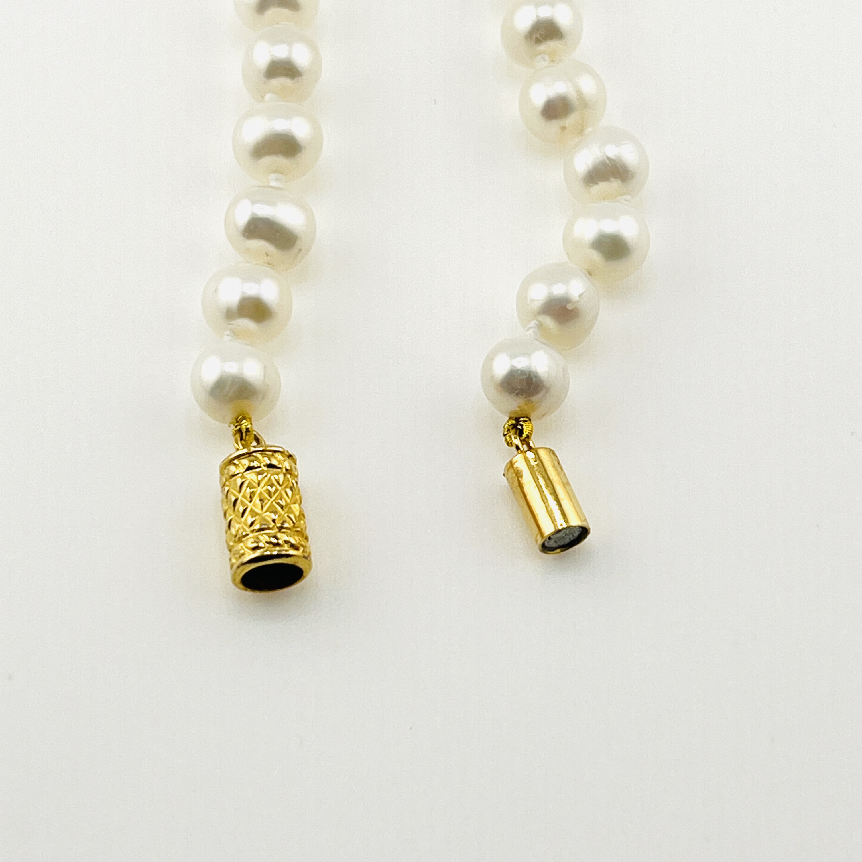 Fresh water pedal necklace, 8mm and 18 inches