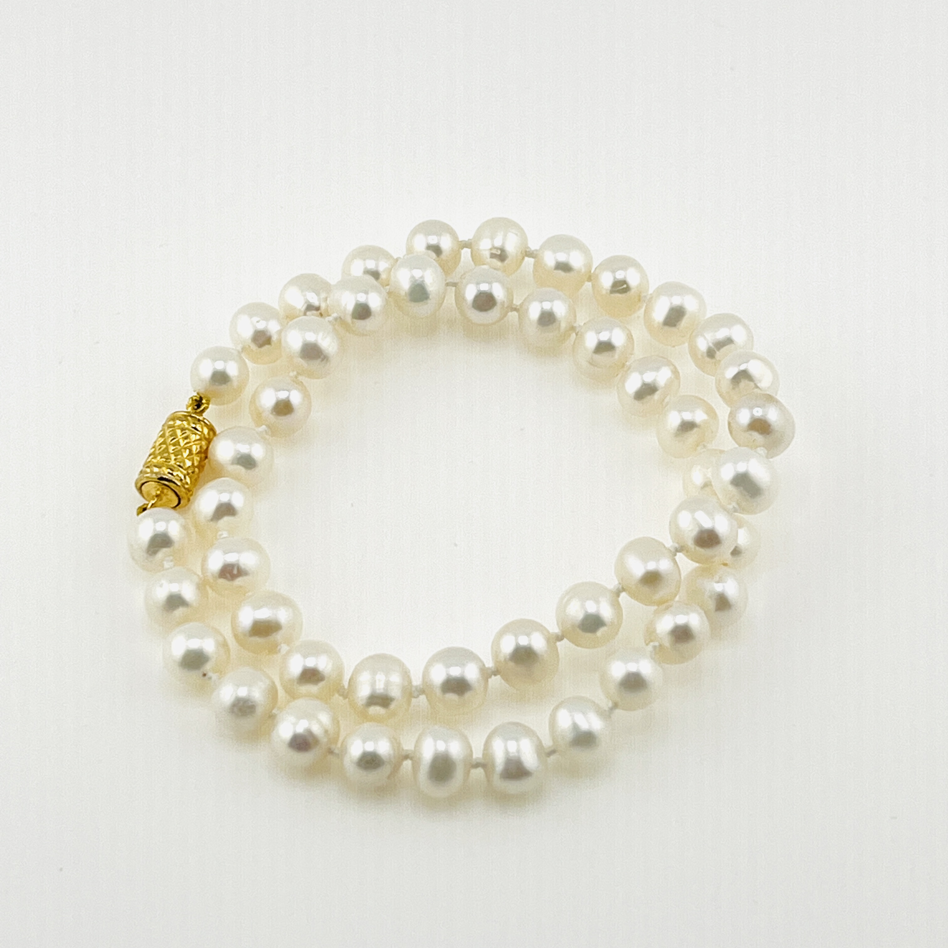 Fresh water pedal necklace, 8mm and 18 inches