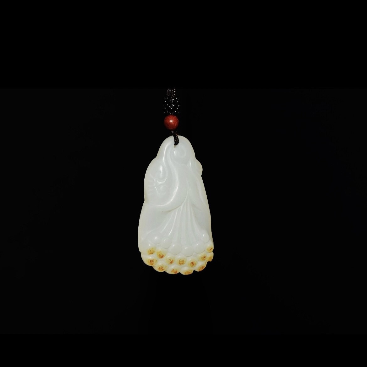 White jade flower pendant necklace