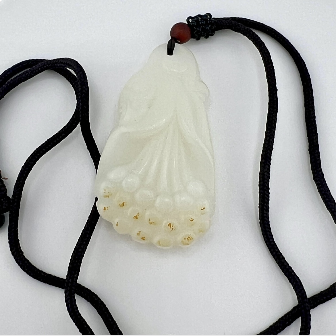 White jade flower pendant necklace