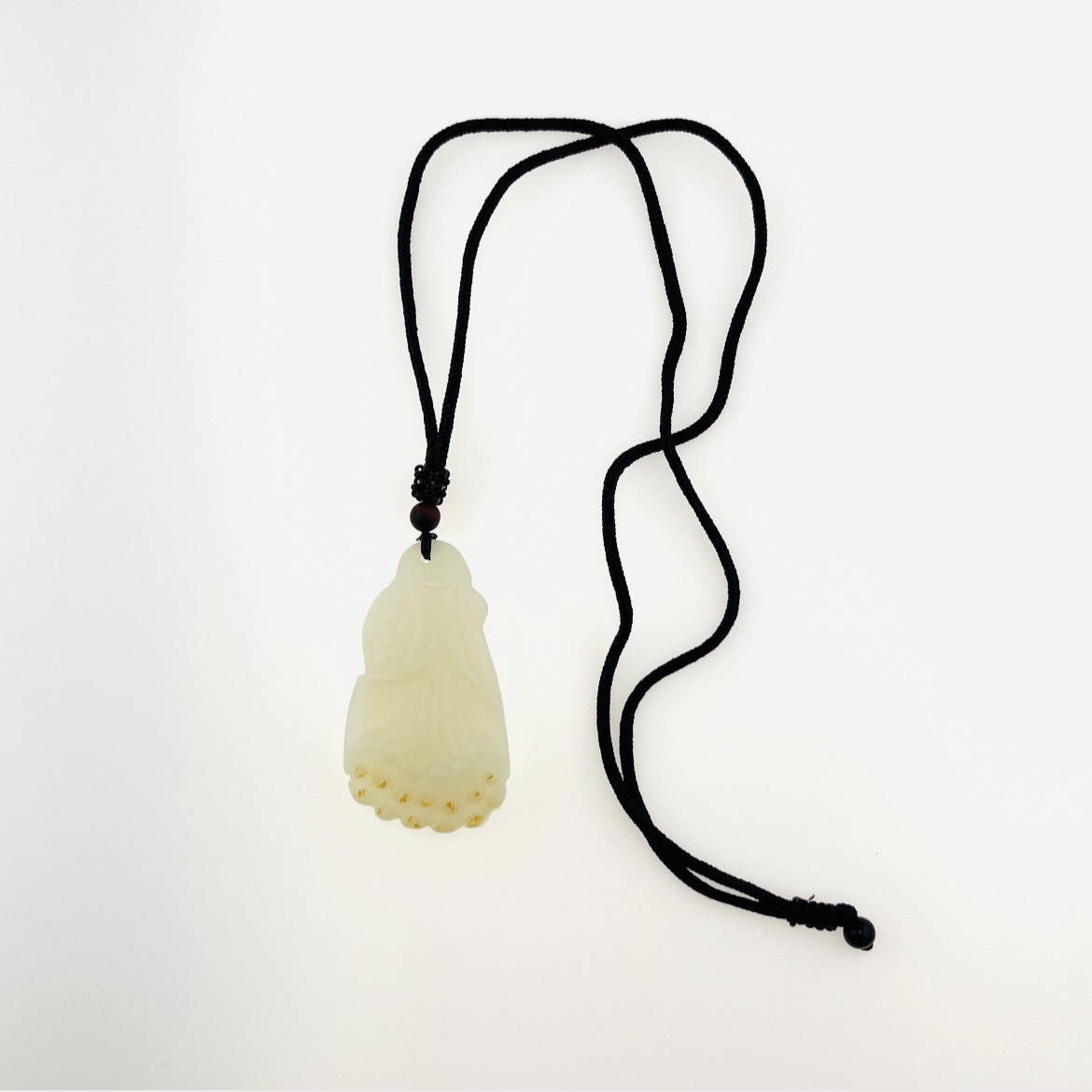 White jade flower pendant necklace