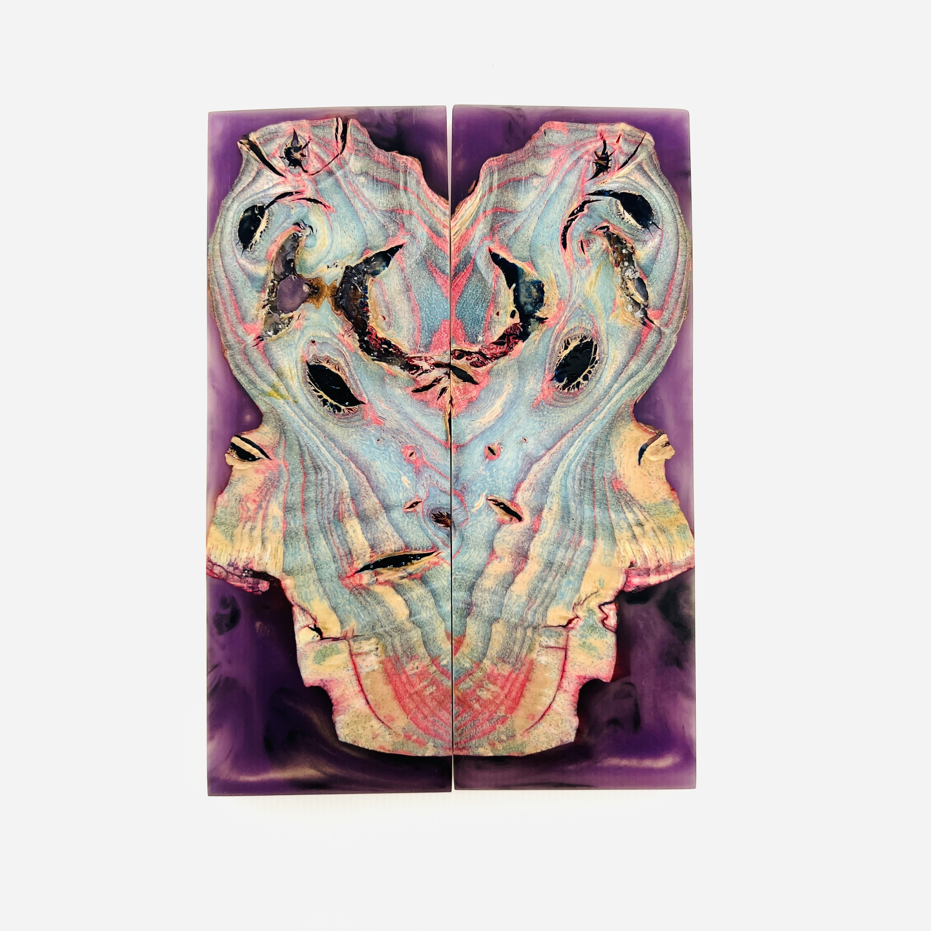 Purple Alien face, display black pair set