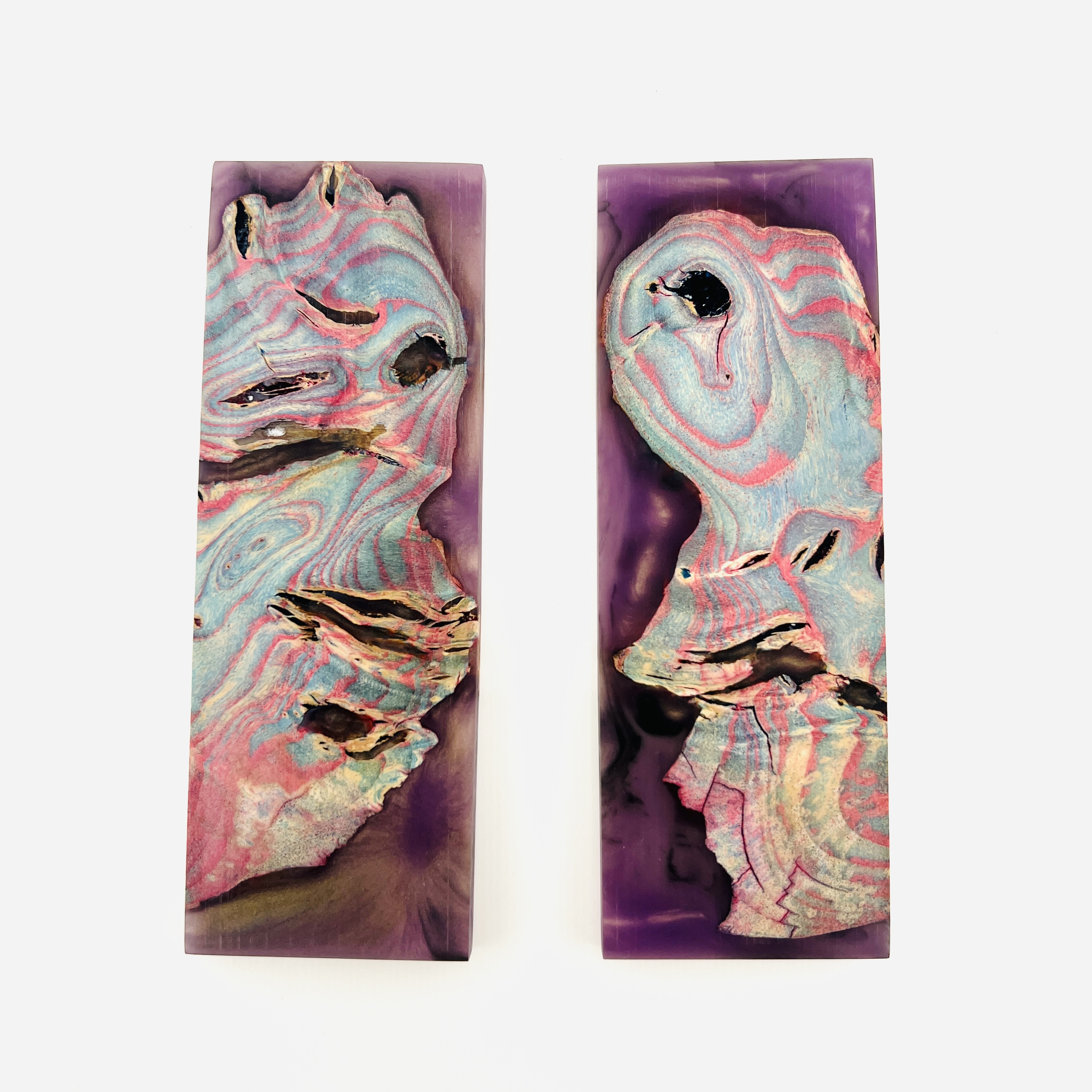 Purple Alien face, display black pair set