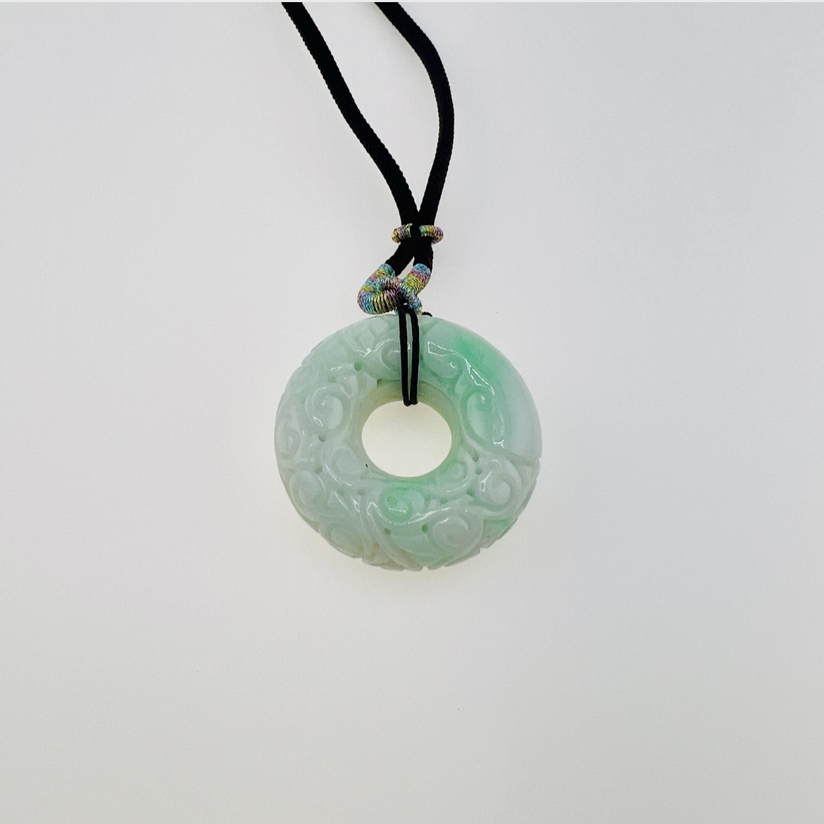 Jadeite donut pendant necklace