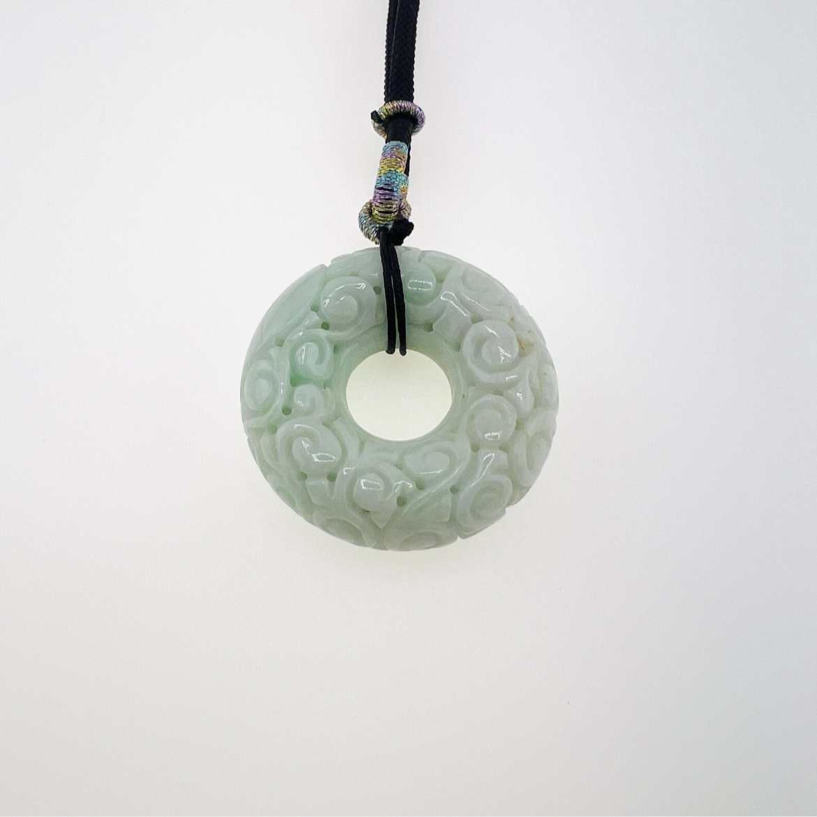 Jadeite donut pendant necklace