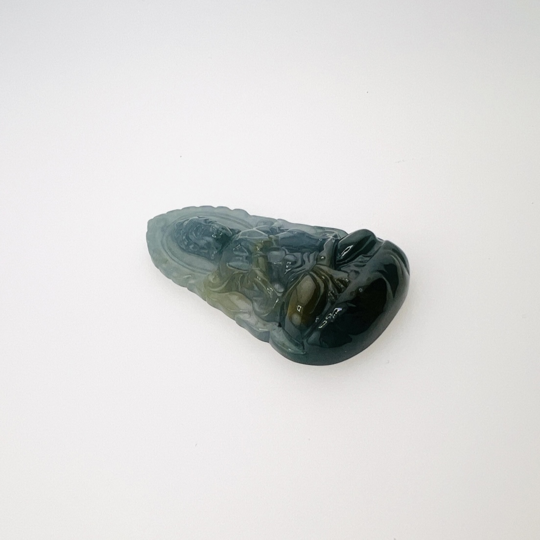 Jadeite Buddha pendant in green color