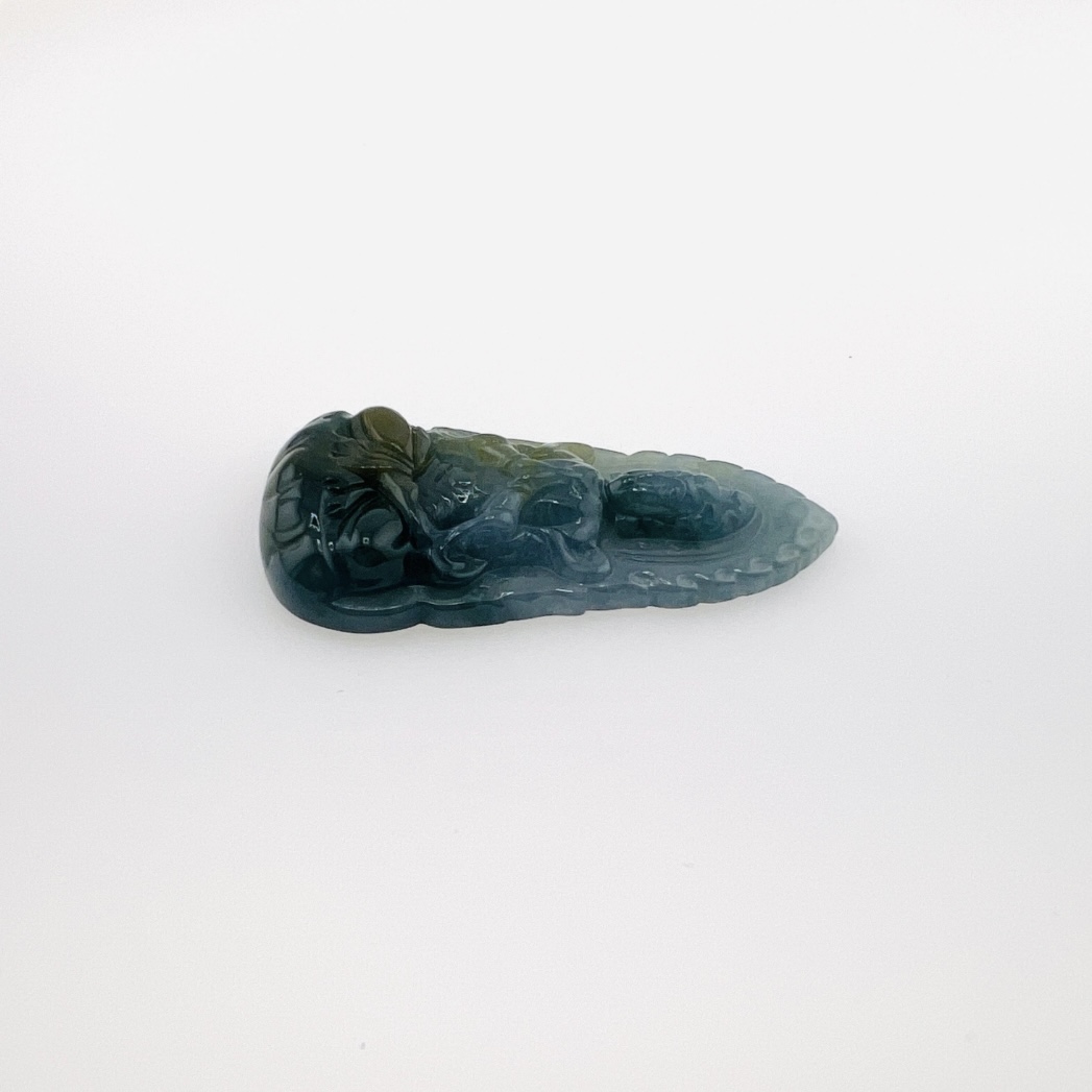 Jadeite Buddha pendant in green color