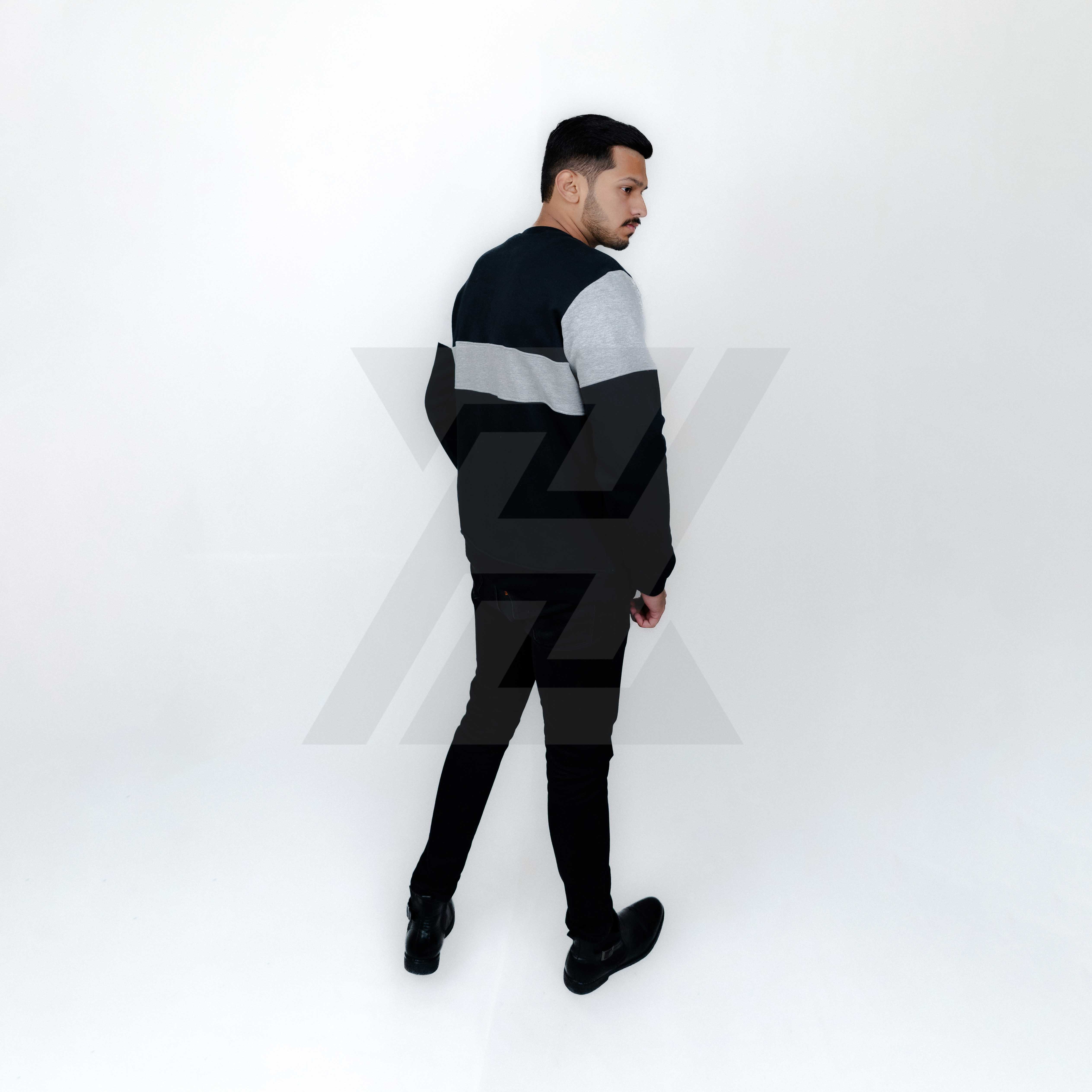 Black Khumaar Sweatshirt
