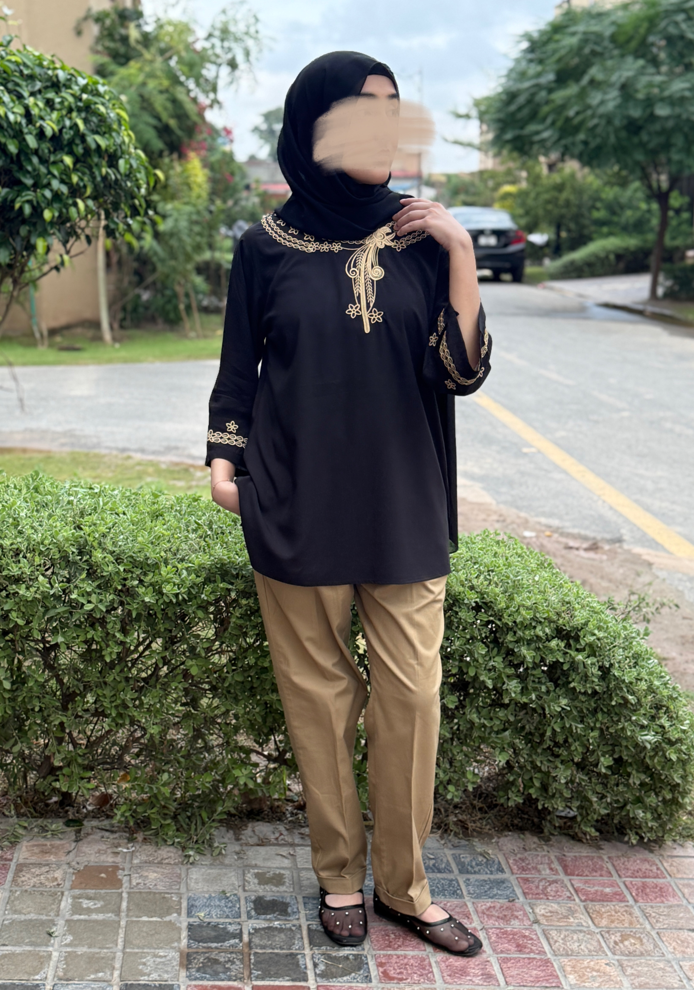 🖤 Zeenat 🤍 Traditional Embroidered Black Tunic Kurti