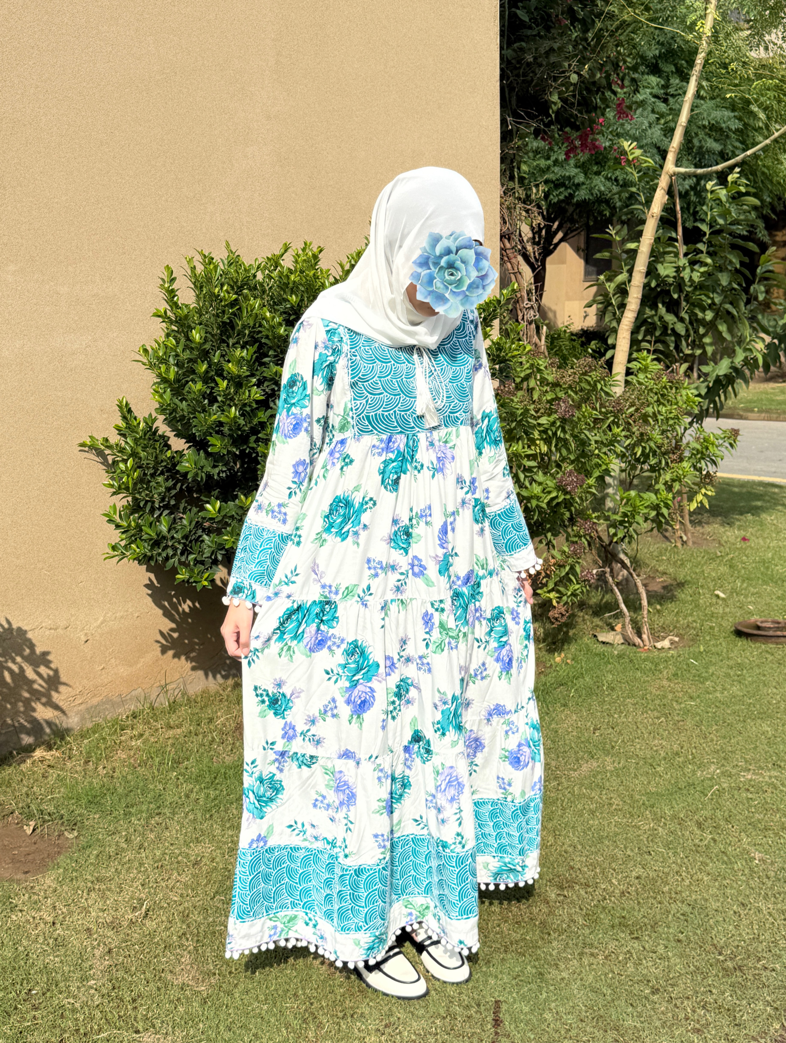 🦢 White Wisteria 🦢 Floral Patterned Maxi Dress