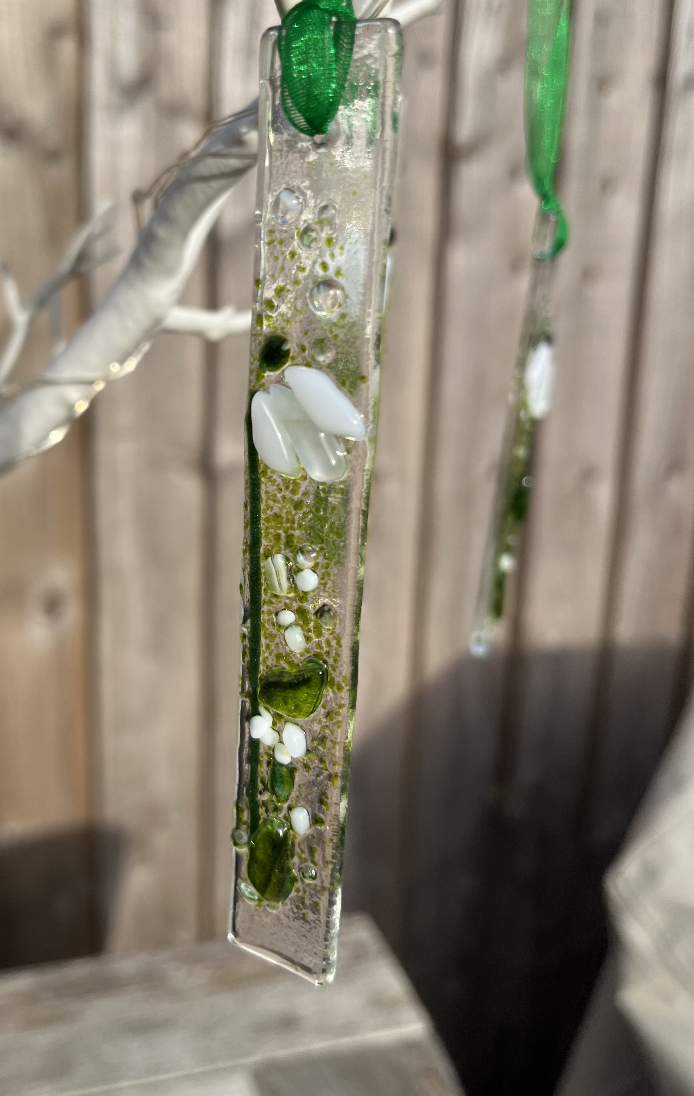 Thin snowdrop suncatcher