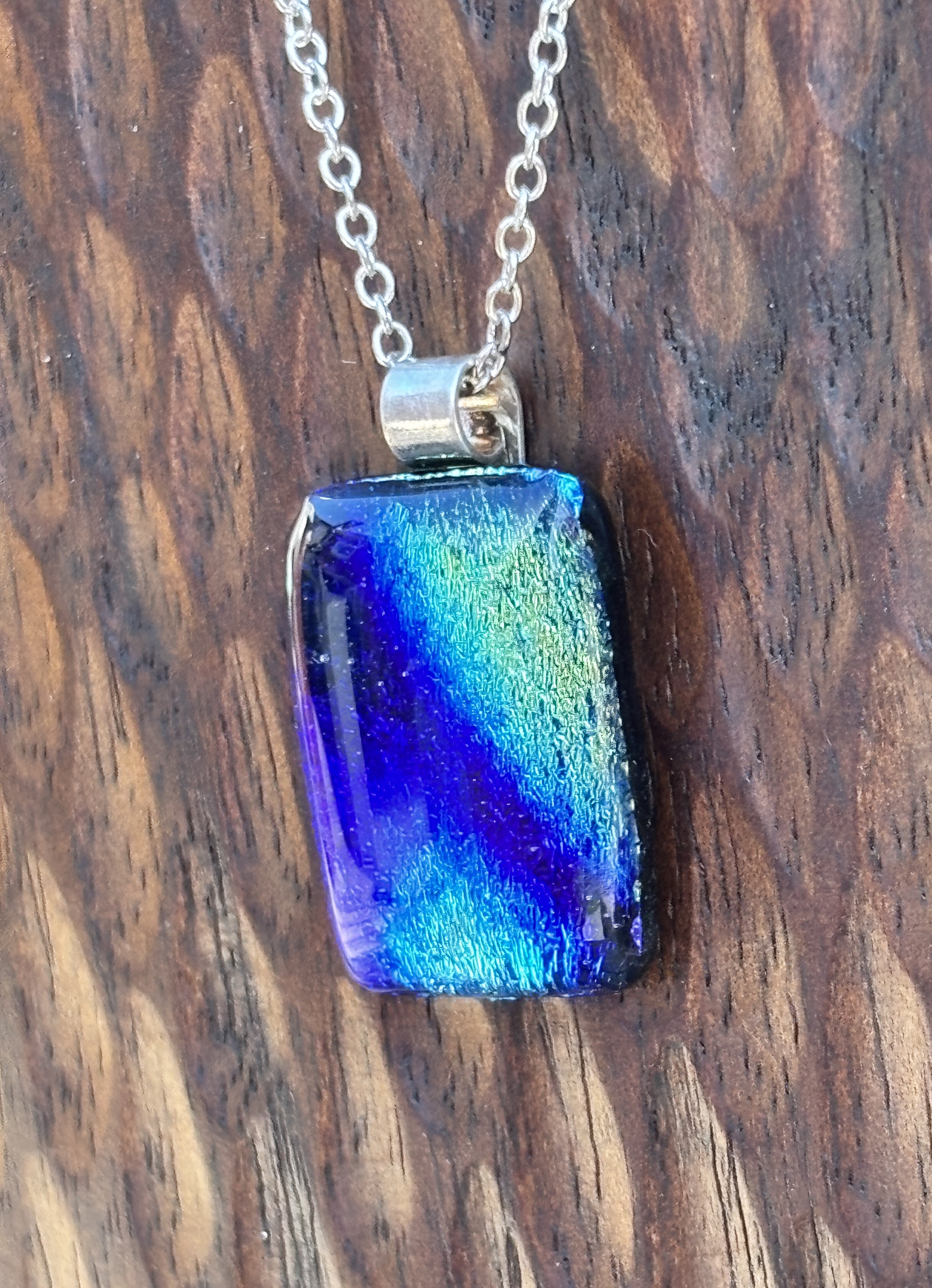 Turquoise and blue stripe dichroic