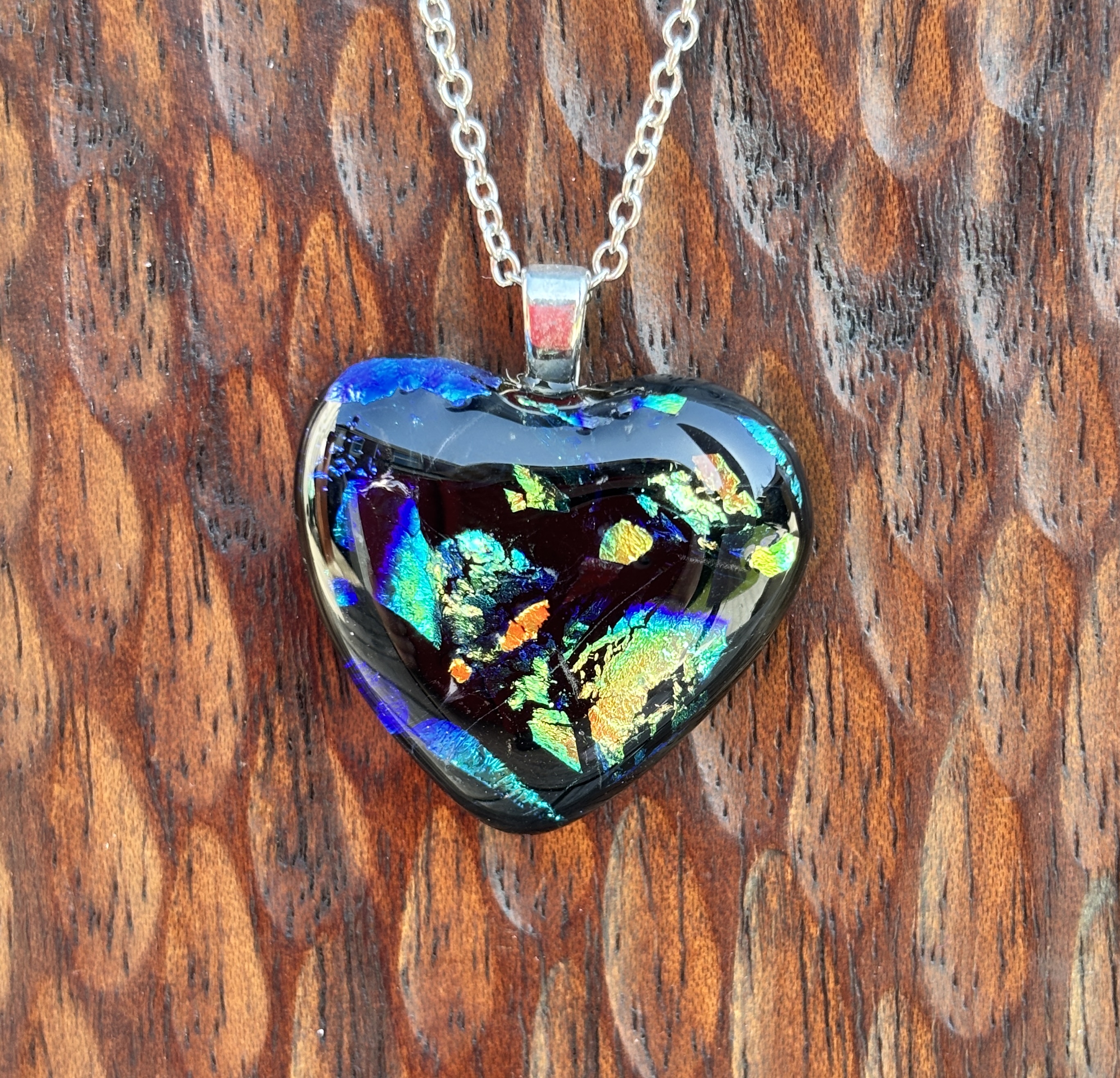 Black dichroic heart
