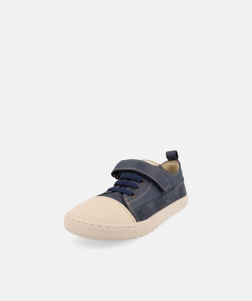 Deportiva con cordones elásticos Blanditos by Crio's