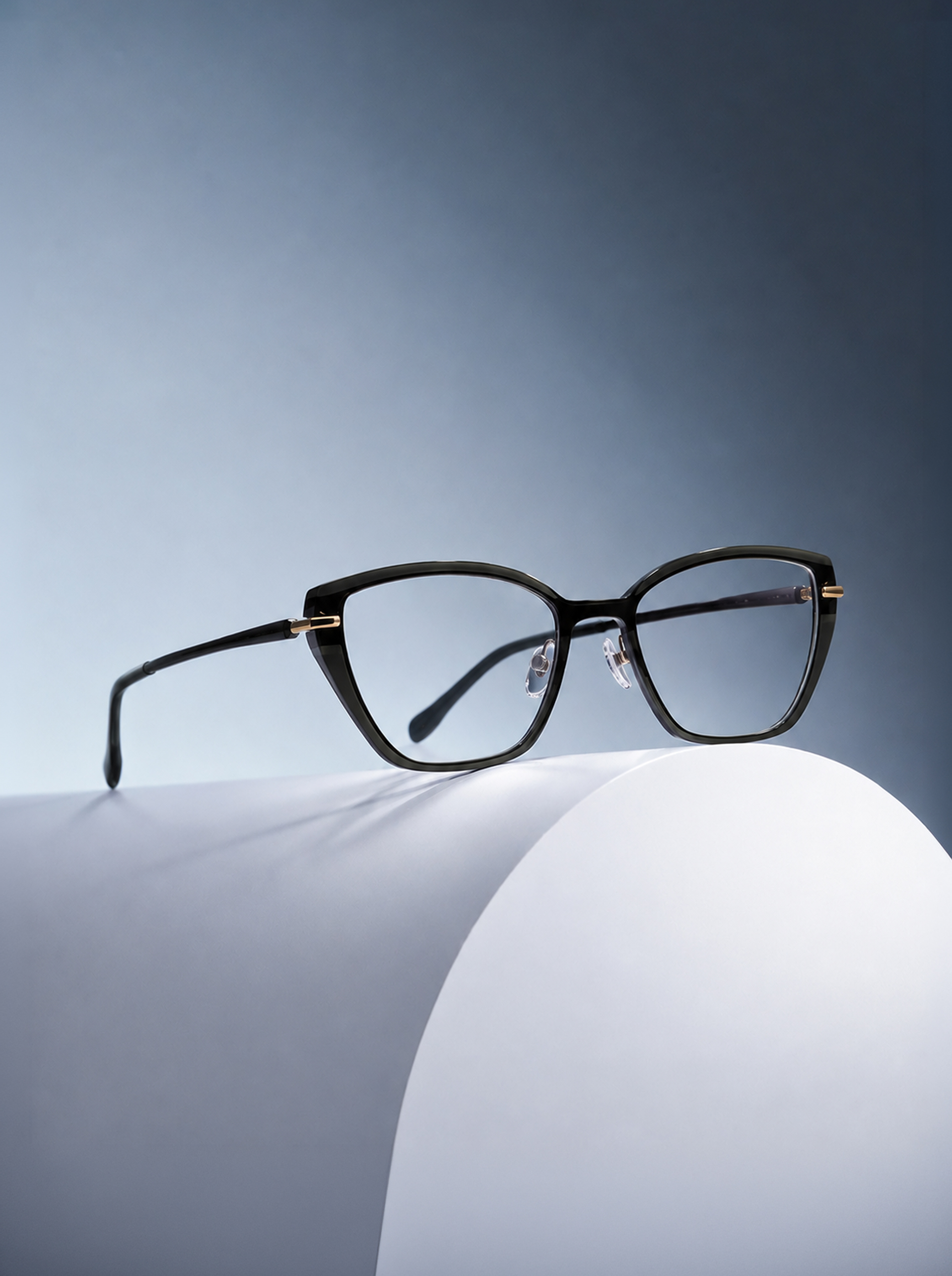 Geometric Optical Frame in Transparent Olive Acetate with Gold Temples (HC10028-C4)