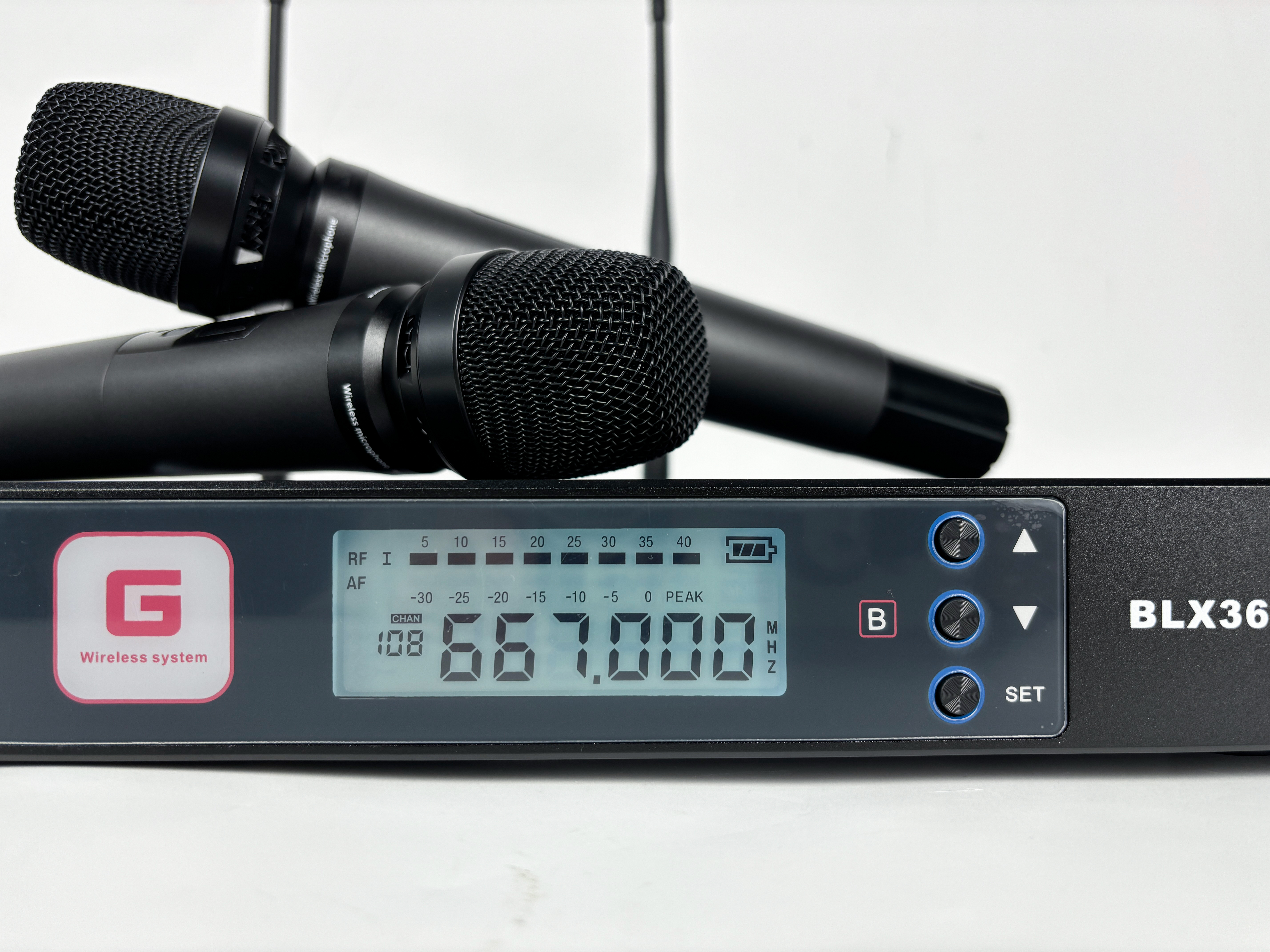 BLX36 Wireless Microphone System