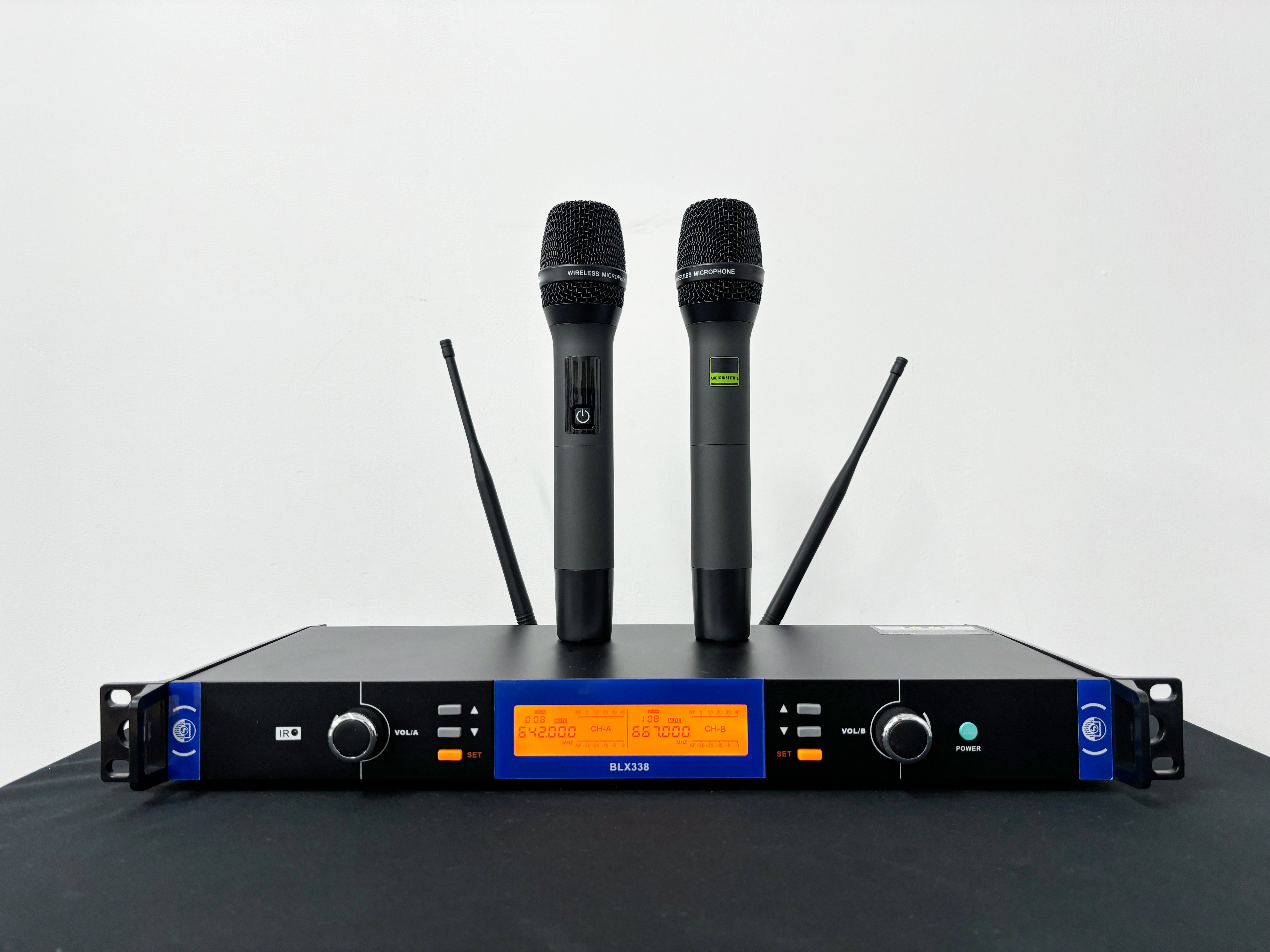 BLX338 Professional Stage Microphone Set