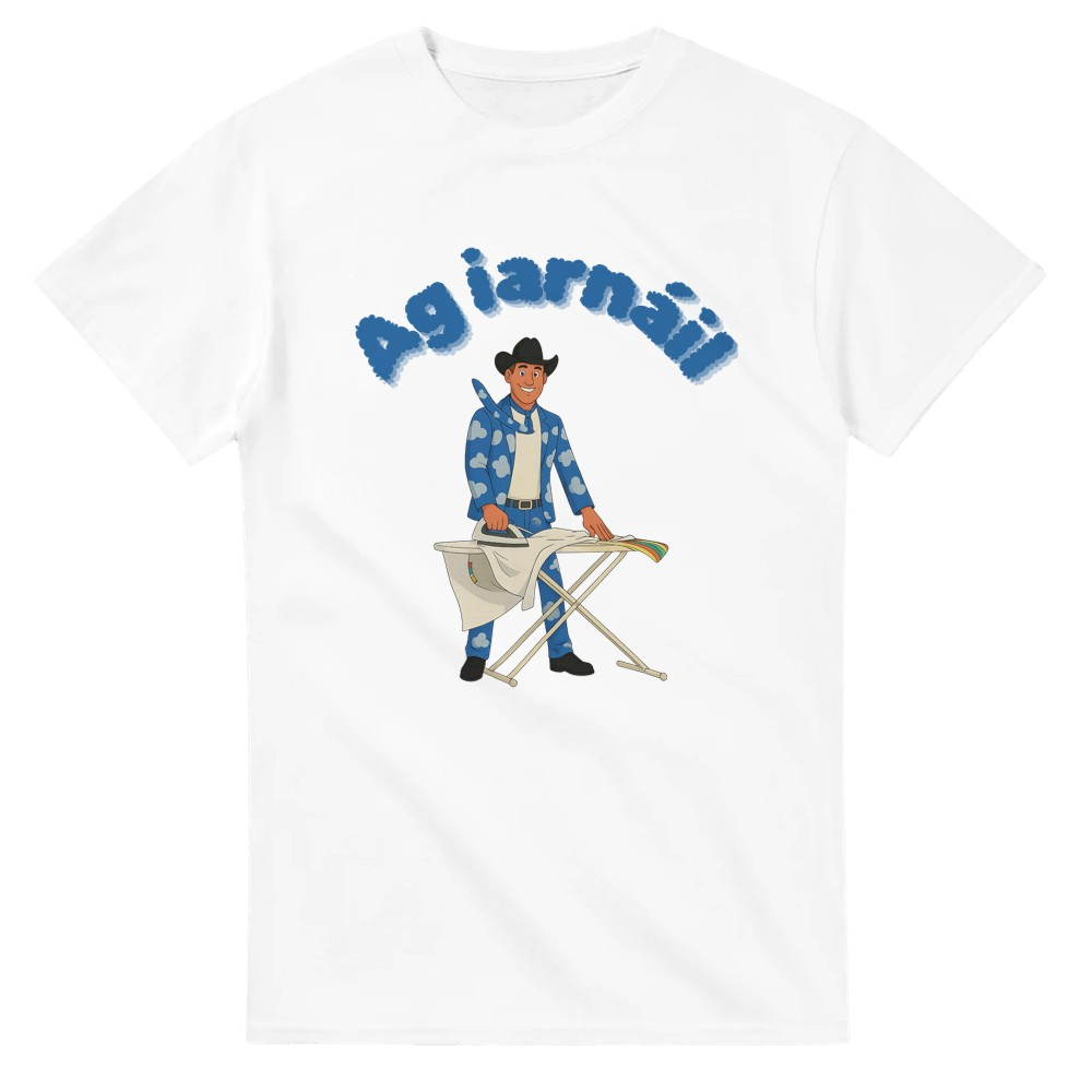 Ag iarnáil T-shirt