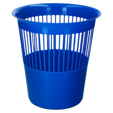 Poubelle en plastique